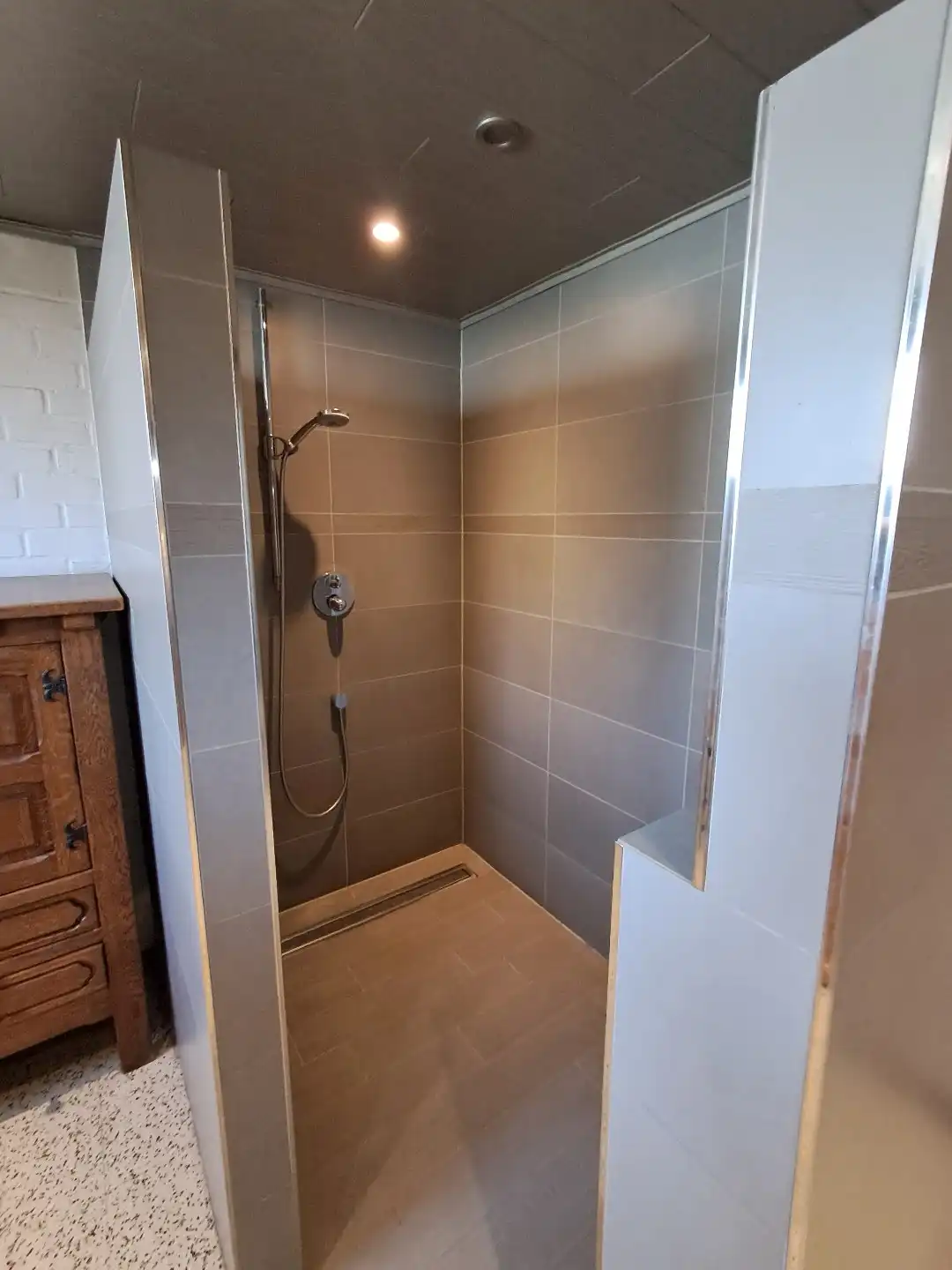 Woning in Sijsele met ruime tuin en grote garage! foto 12