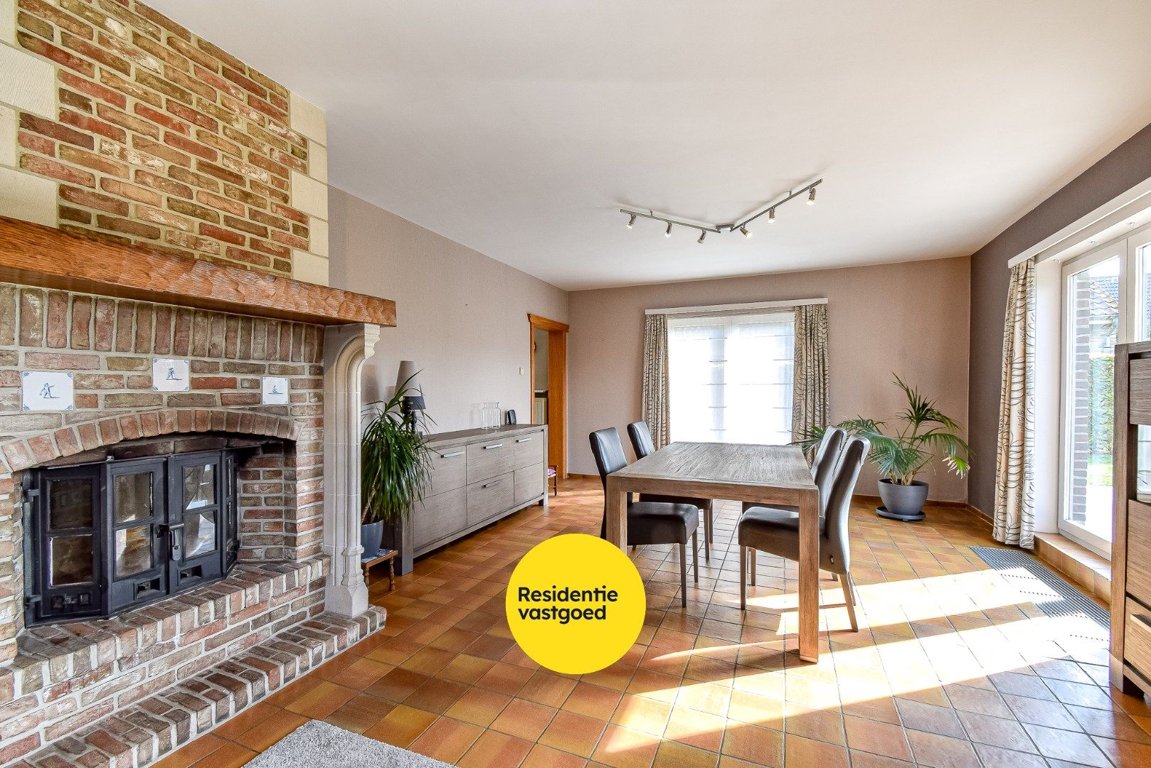 Ruime villa met 4 slaapkamers foto 7