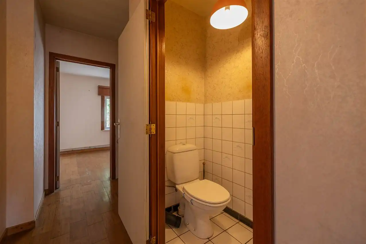 Te renoveren splitlevel woning in doodlopende straat foto 22