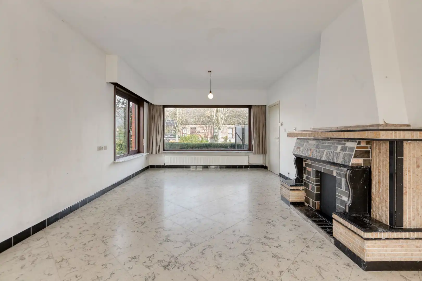 Gunstig gelegen woning met oa 3 slpks op een mooi perceel van 742 m². foto 5