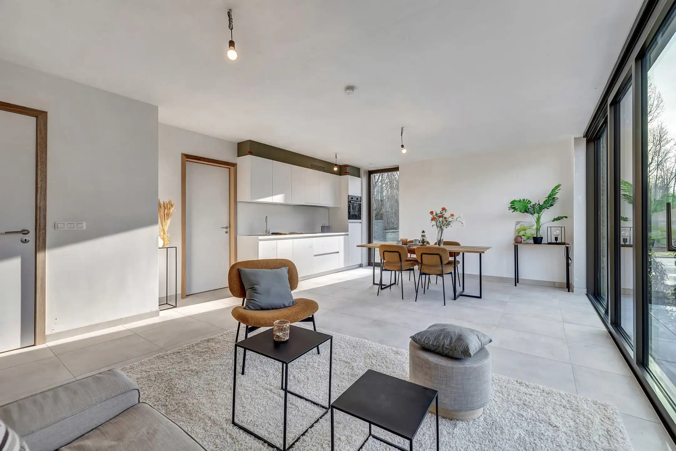 Gelijkvloers appartement met 2 slpks in uniek woonerf foto 2