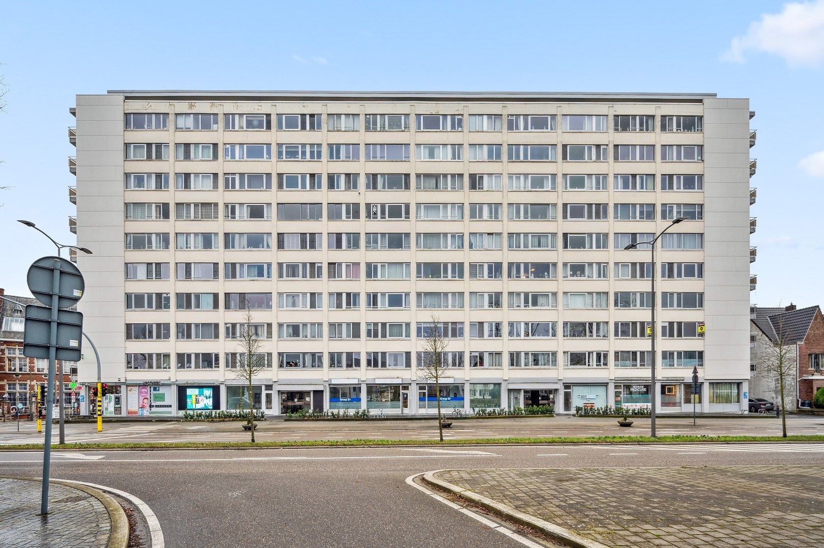 Instapklaar appartement op de Tiense ring foto {{pictureIndex}}