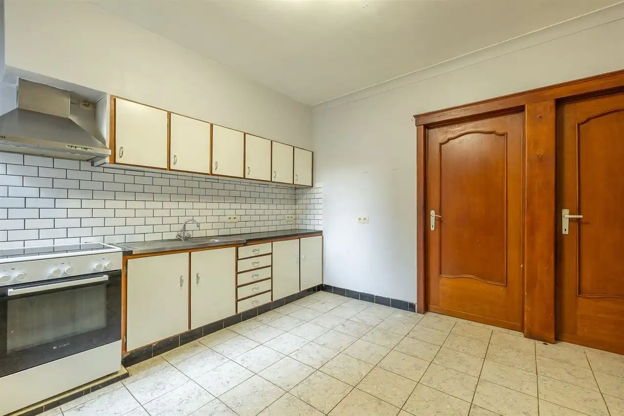 Woning met 3slk, tuintje en werkhuis foto 11