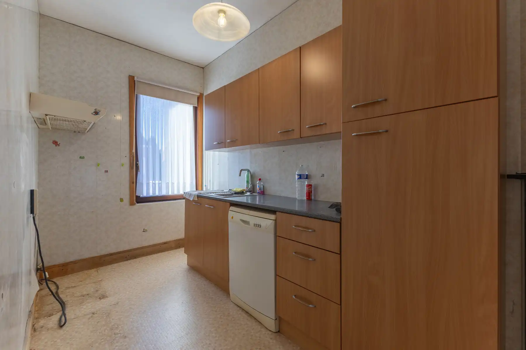 Gunstig gelegen te renoveren woning met tuin foto 18