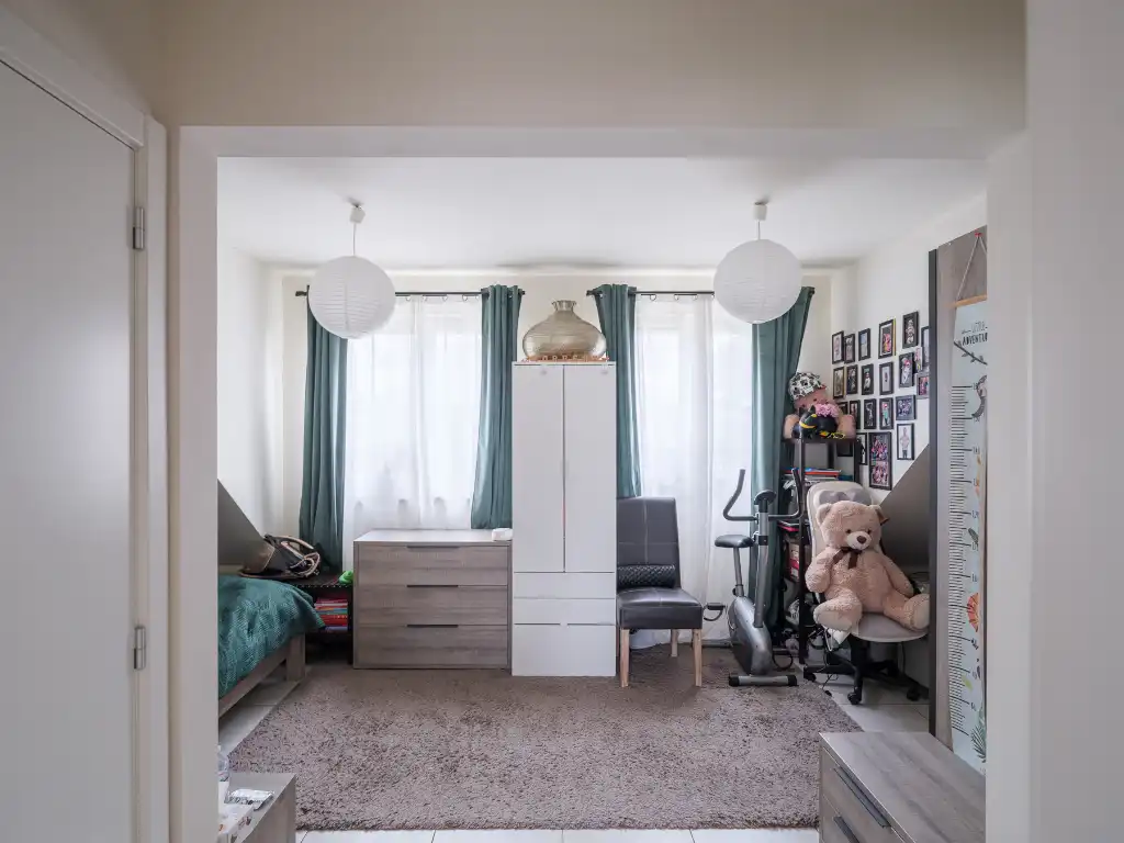 Gentbrugge - Licht op te frissen duplex appartement met zonneterras. foto 4