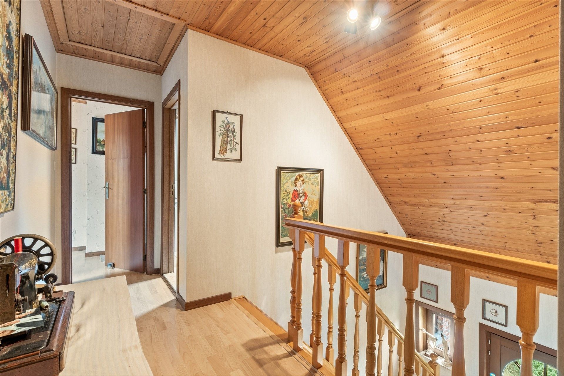 Halfopen bebouwing op zeer centrale ligging. foto 16