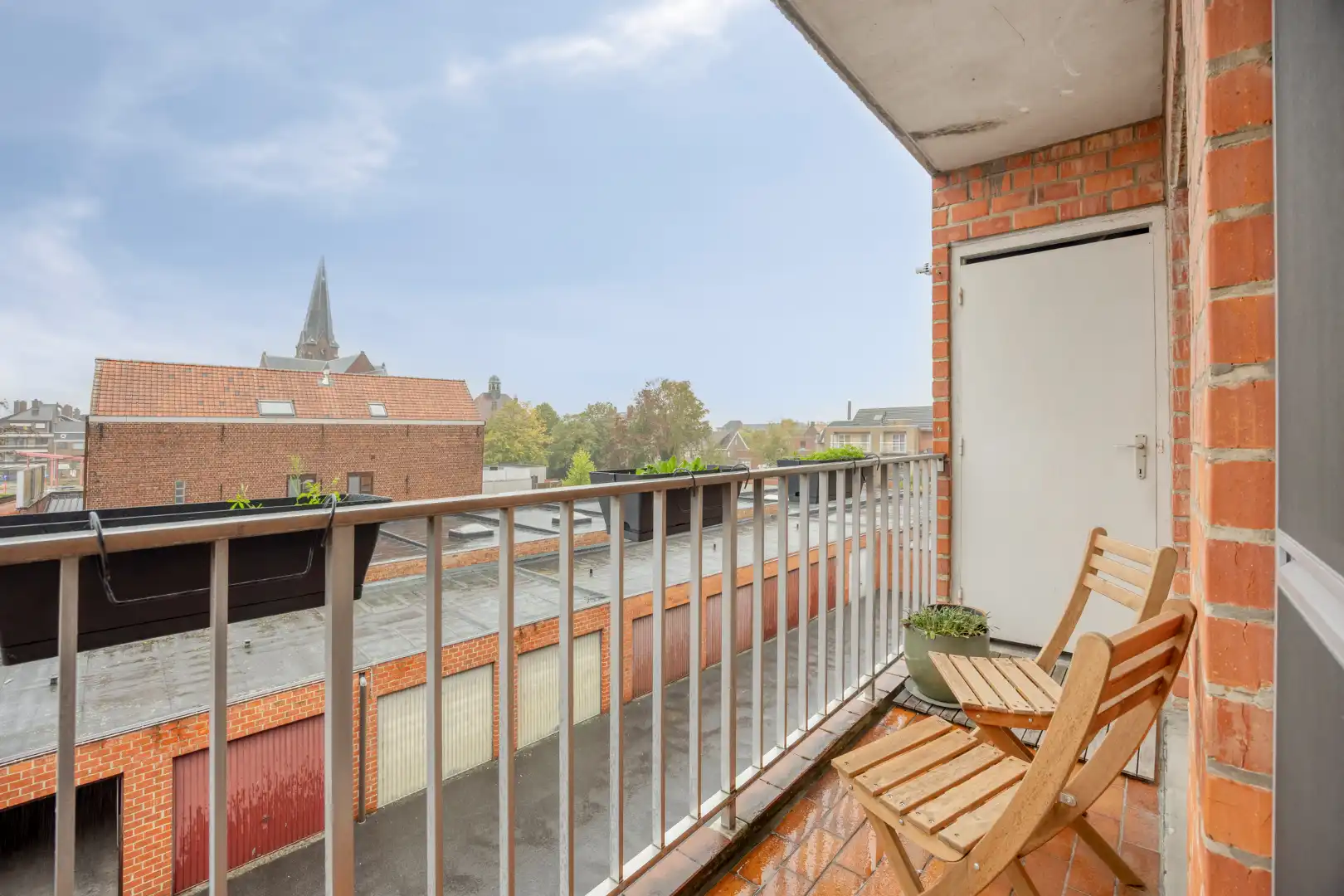Leuk gerenoveerd appartement met garage in centrum Lauwe! foto 14