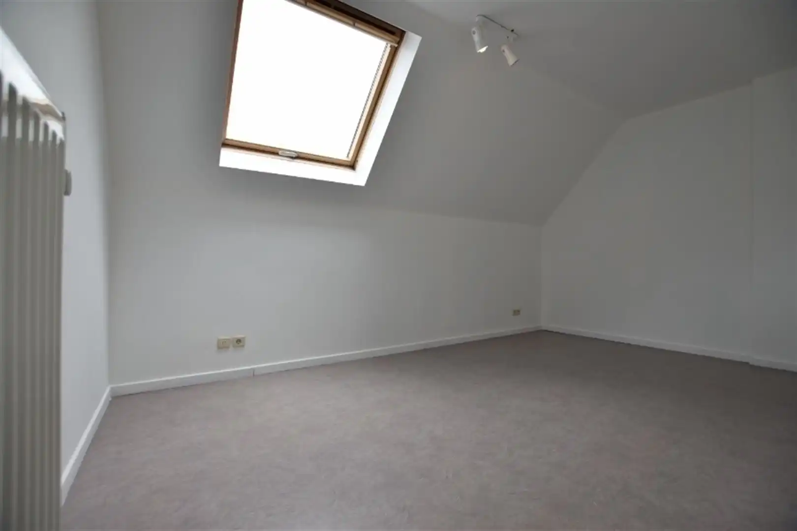 Ruim dakappartement te St-Gillis bij Dendermonde foto 9