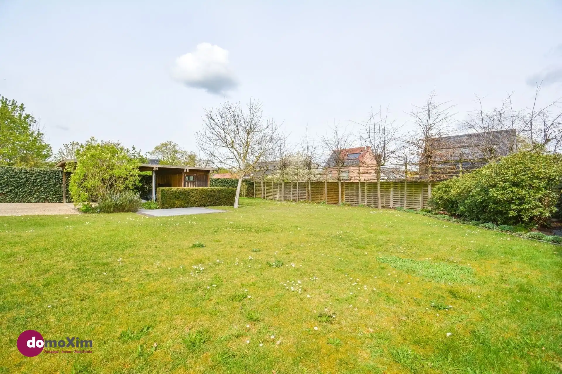 Ruime woning met kantoorruimte in het centrum van Hever foto 26