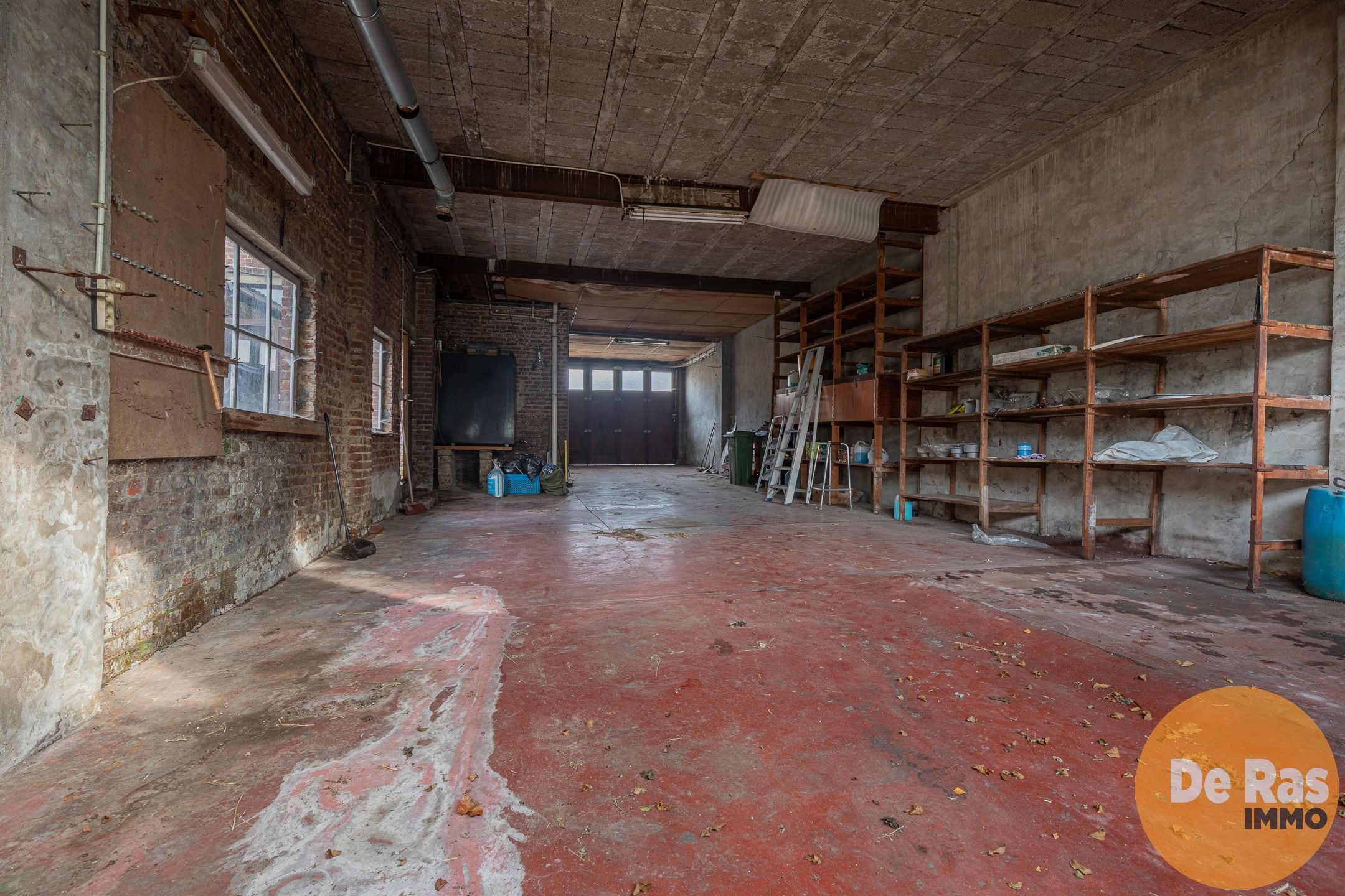 ZONNEGEM – Solide renovatiewoning met atelier/werkplaats  foto 14