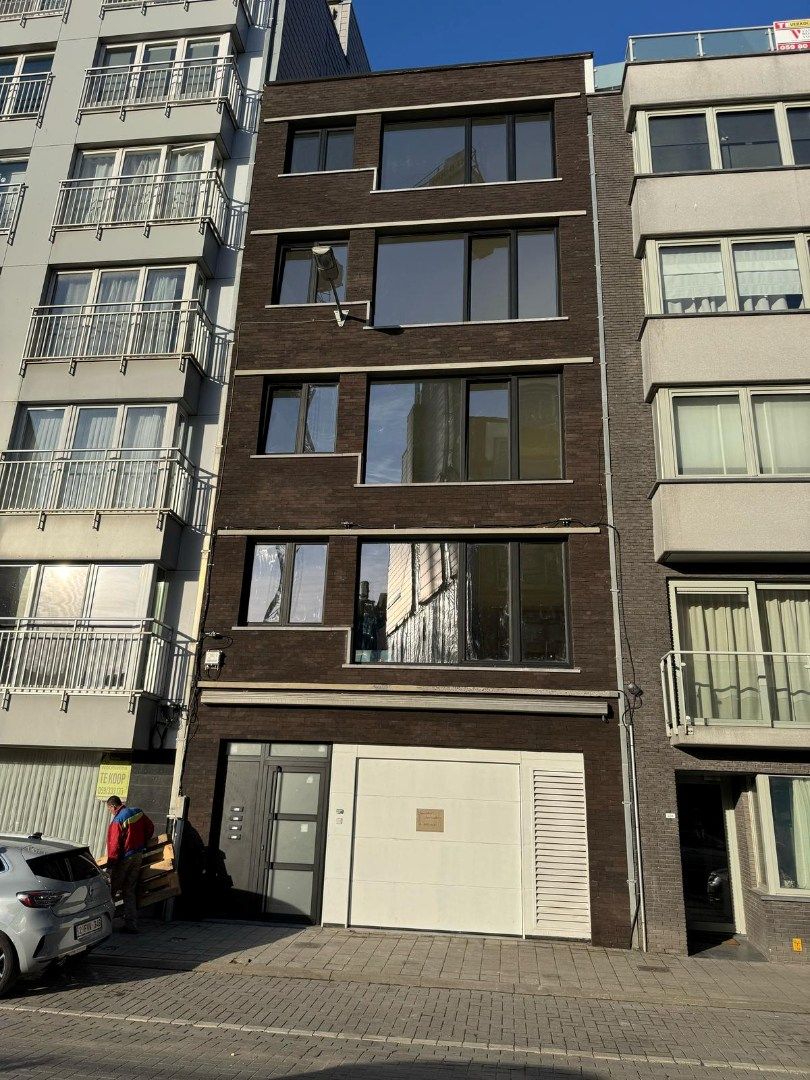 Mooi gerenoveerd, goed gelegen appartement met terras en 2 slaapkamers in Oostende foto 20