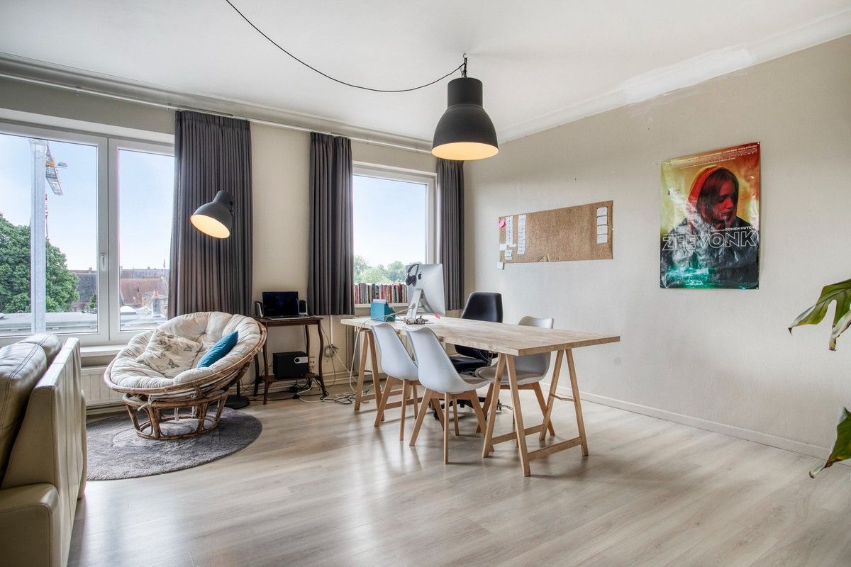 Zeer ruim appartement op wandelafstand van het centrum en station Gent-Dampoort foto 3
