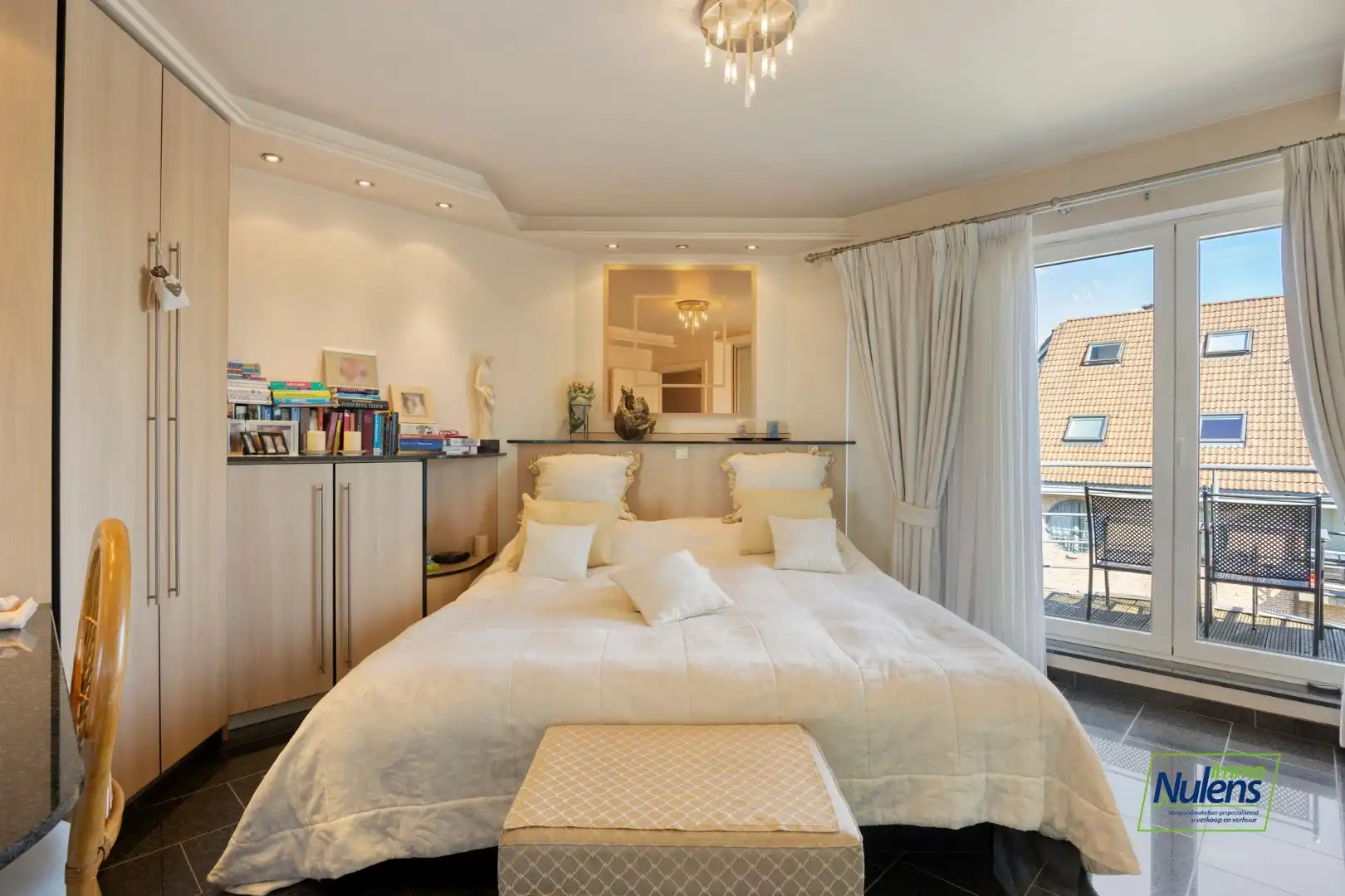 PRACHTIG APPARTEMENT van 105 M² met 2 SLAAPKAMERS,  2 TERRASSEN EN AUTOSTANDPLAATS IN HARTJE LANAKEN! foto 18