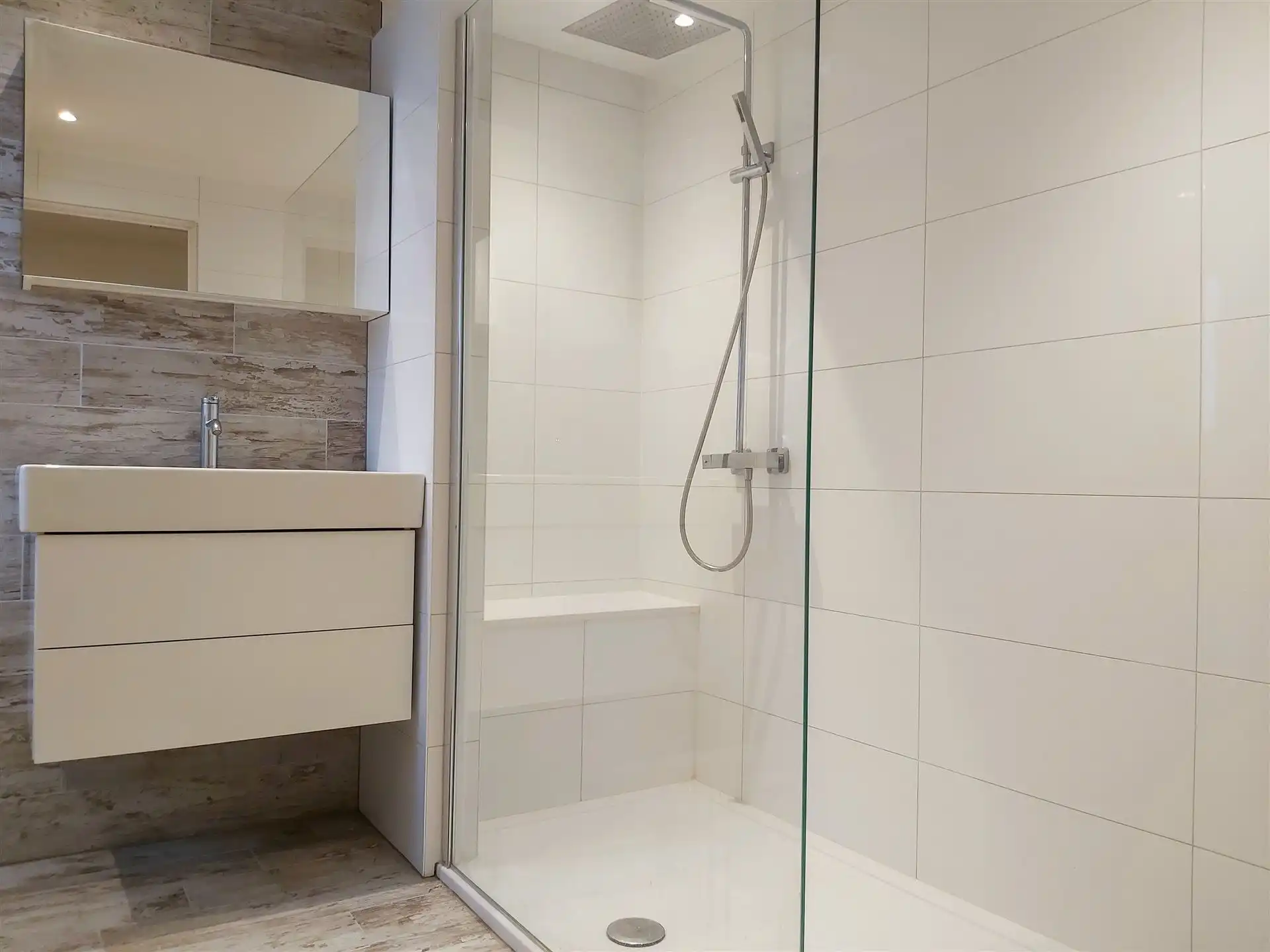 Gezinswoning met 3 slaapkamers (waarvan één multifunctionele ruimte) te koop in Boorsem! foto 11