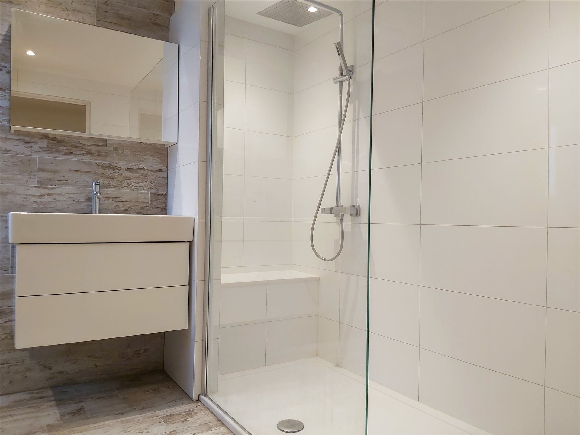 Gezinswoning met 3 slaapkamers (waarvan één multifunctionele ruimte) te koop in Boorsem! foto 11