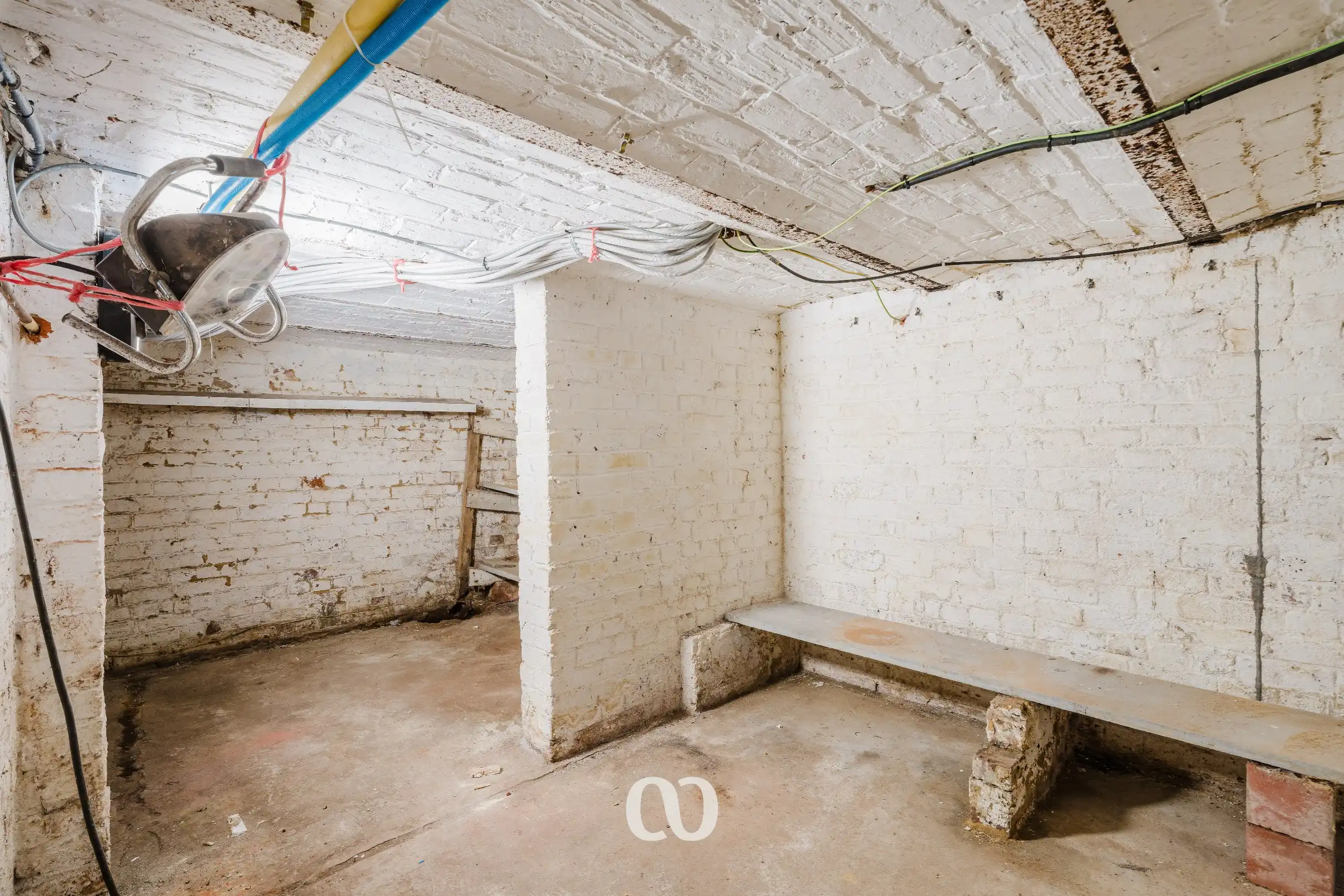 Instapklare gerenoveerde woning met ruime aanbouw en grote tuin in Brakel foto 16
