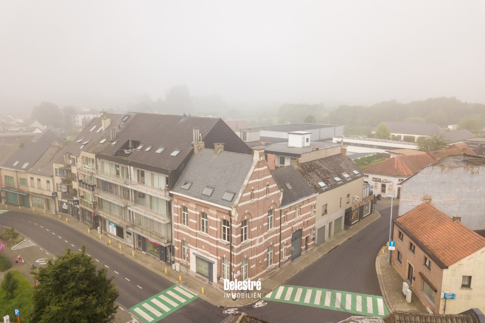 POLYVALENT GEBOUW MET VEEL MOGELIJKHEDEN TUSSEN NINOVE EN AALST foto 3