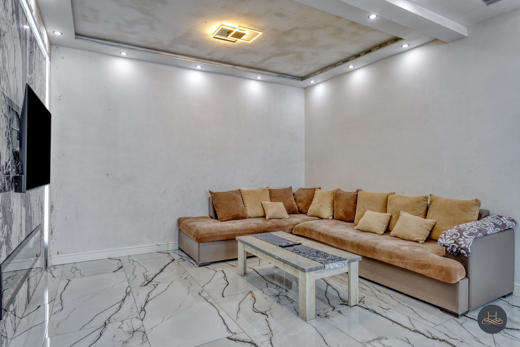 Riante woning met 6 slaapkamers en veel parkeergelegenheid foto 10