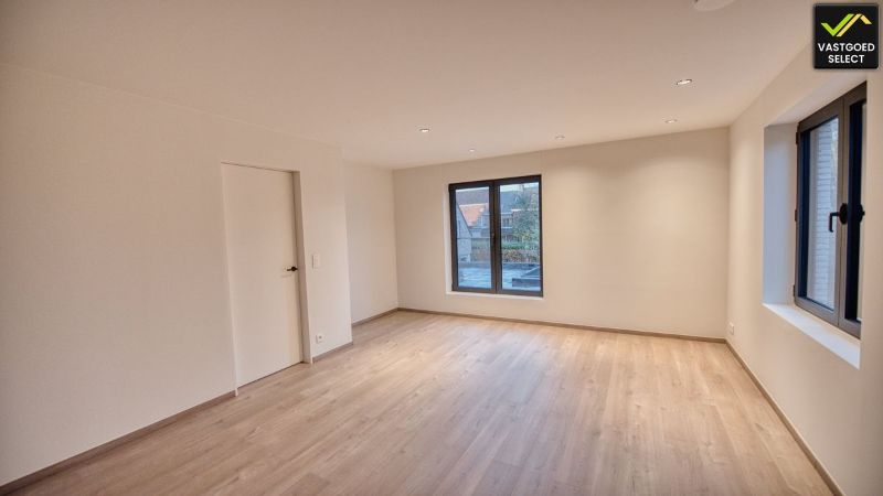 Nieuwbouwwoning met EPC A+ en klimaatplafonds in de Burgemeester Van de Keerestraat foto 16