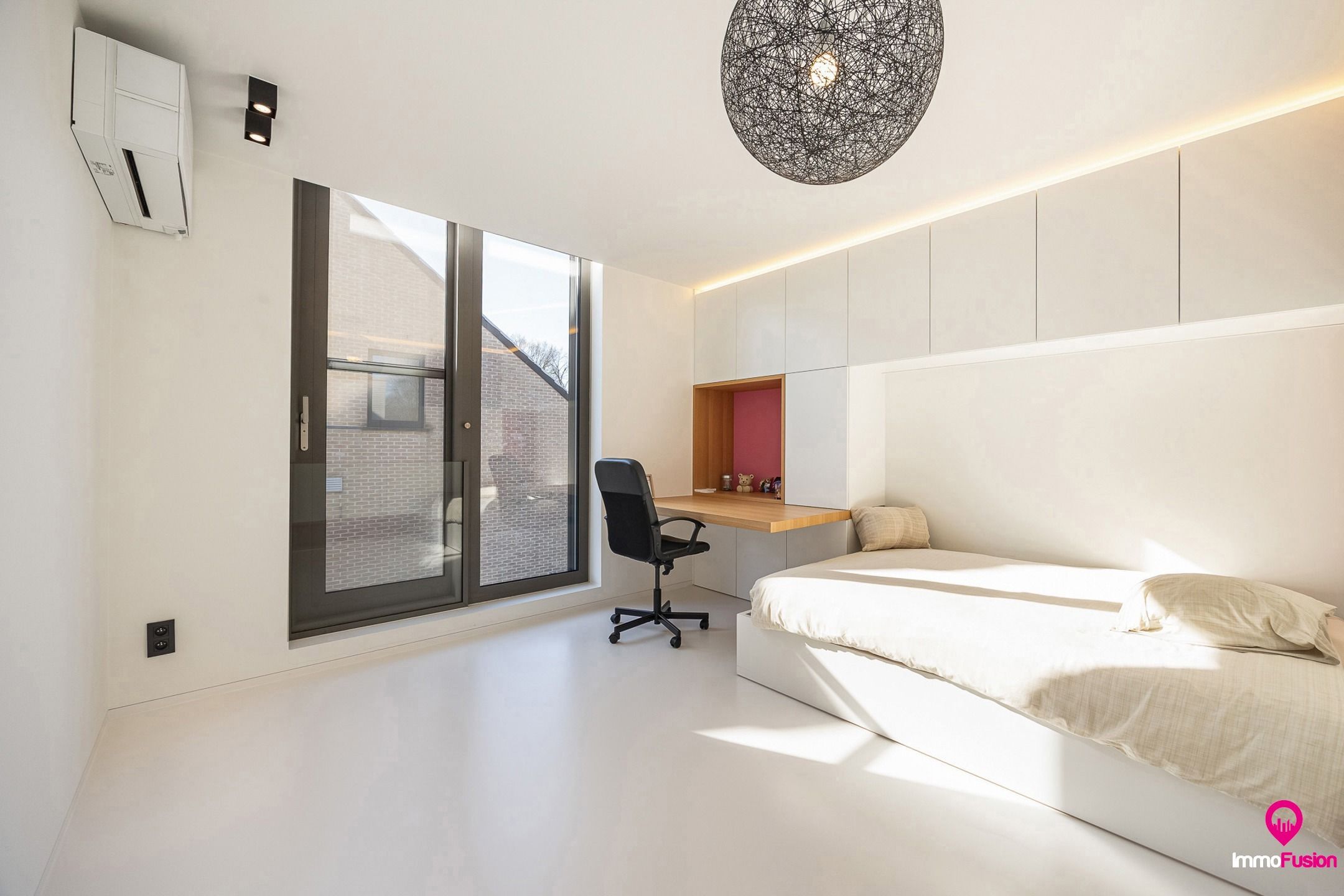 Luxe villa met poolhouse en hoogwaardige materialen! foto 38