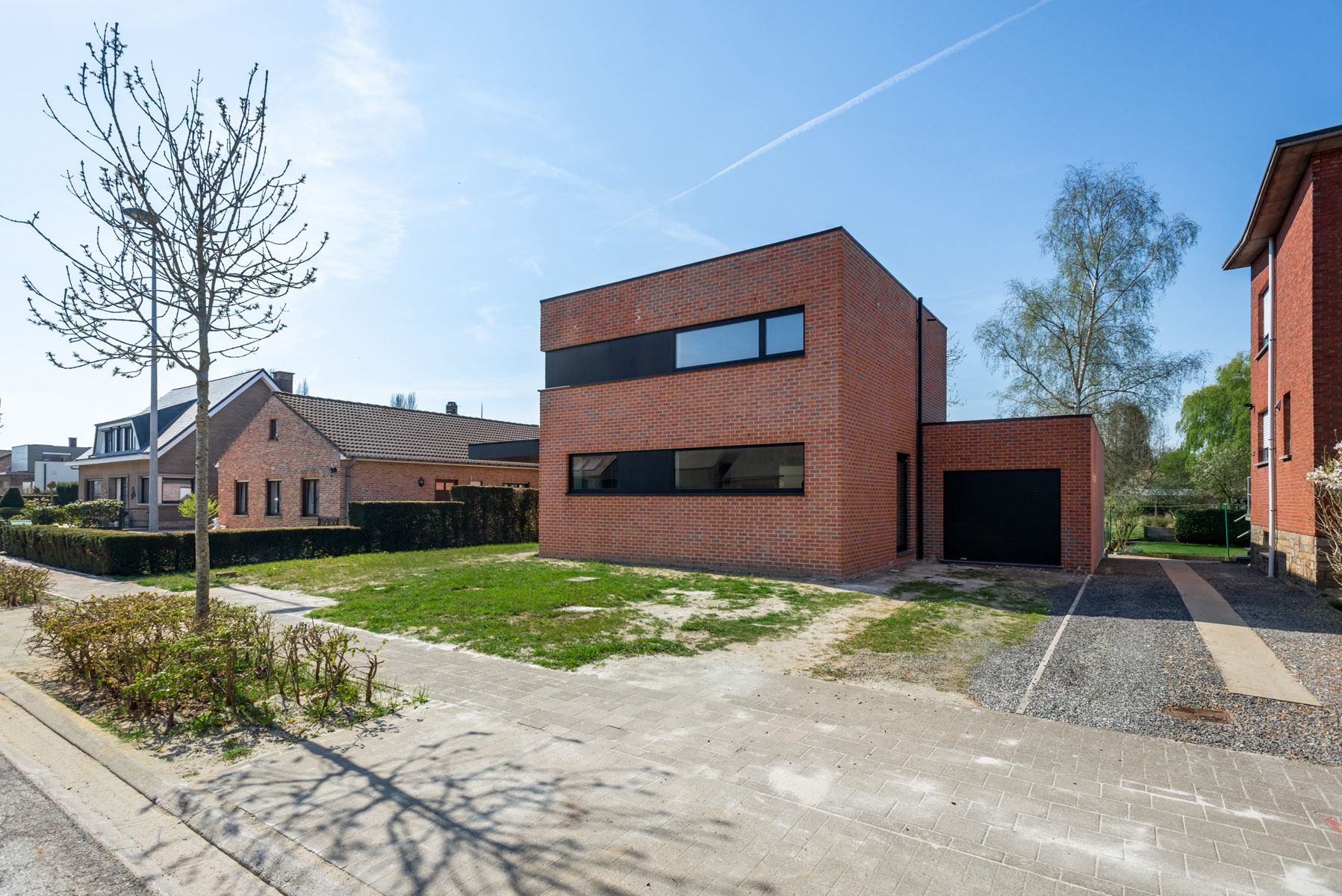 Nieuwbouw met energiezuinige technologie! foto {{pictureIndex}}
