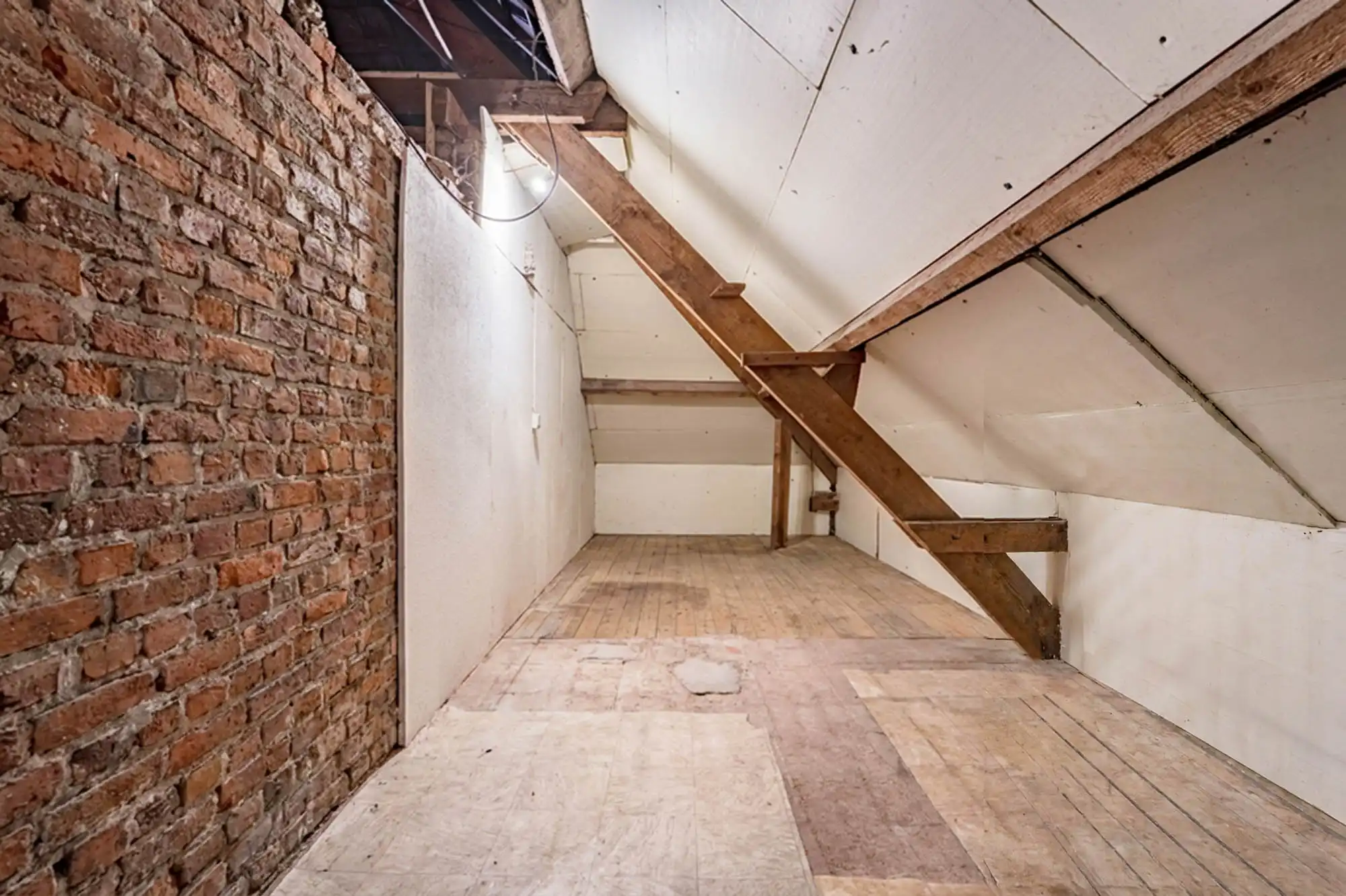 Huis met energieklasse E, 2 badkamers, garage, tuin en 185m² woonoppervlakte foto 17