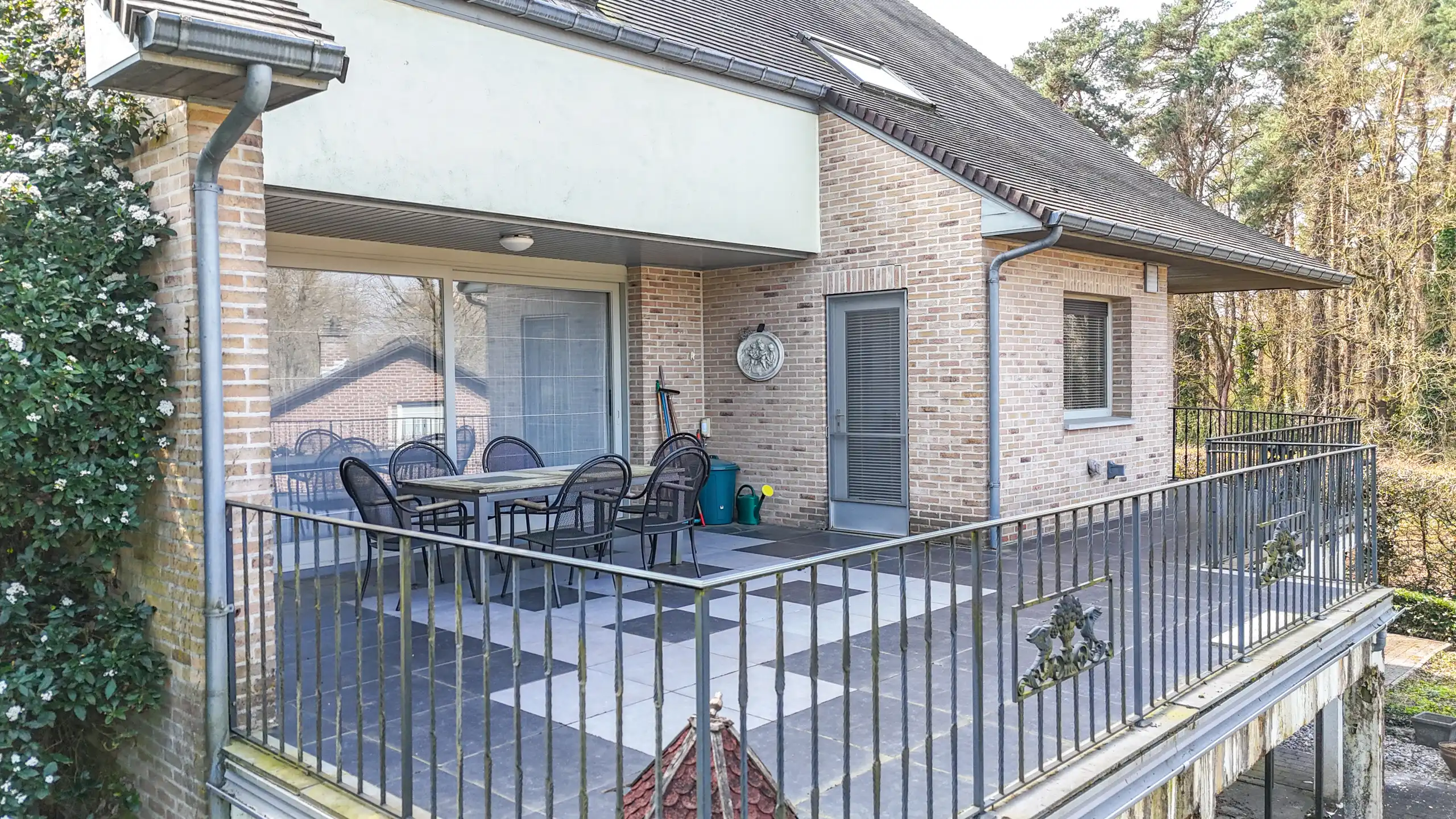 Hoog afgewerkte woning met 4 slpkms en kelder op 6are ! foto 69