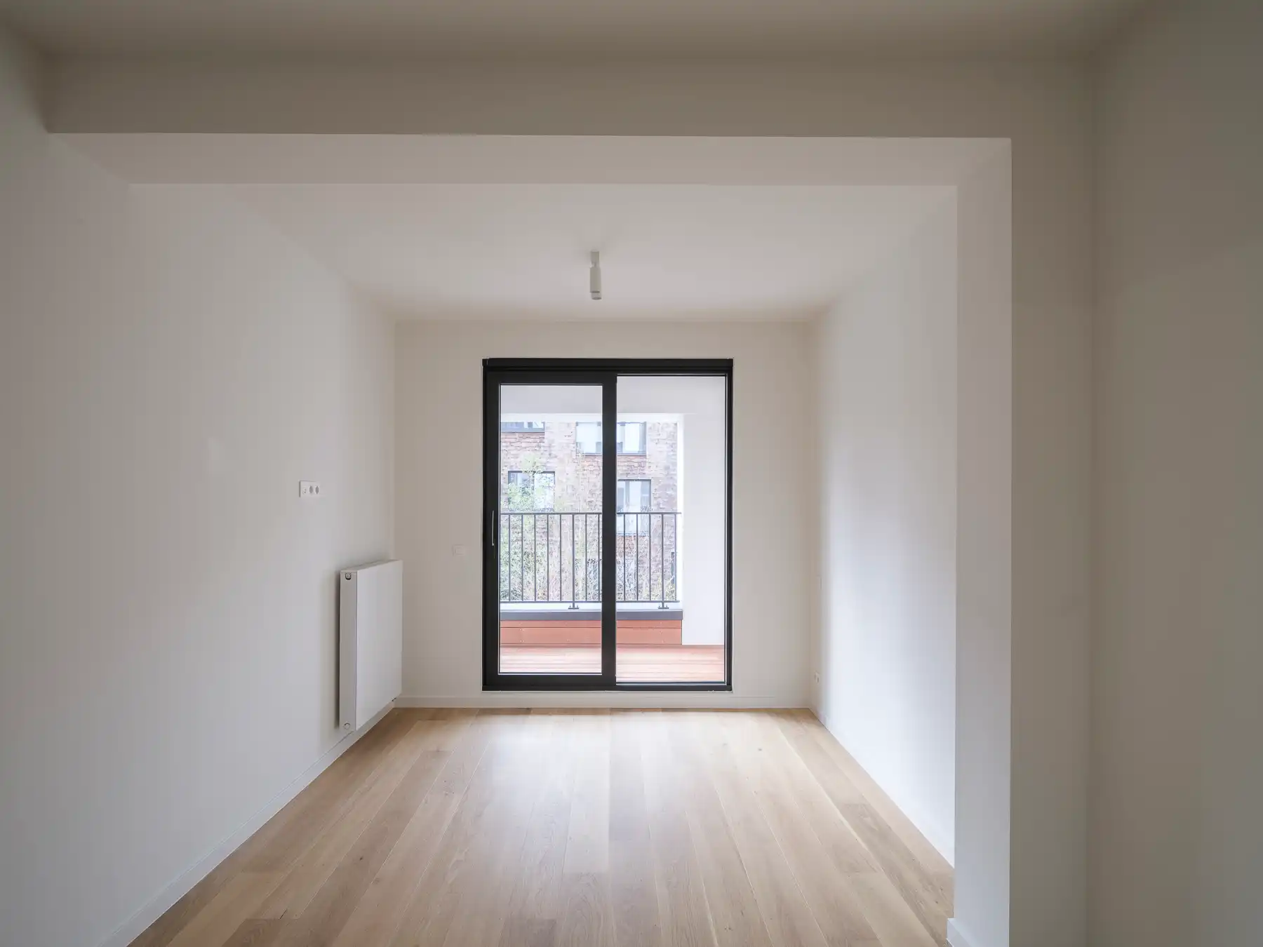 Kwalitatief gerenoveerd 3-slaapkamer appartement aan het water foto 14