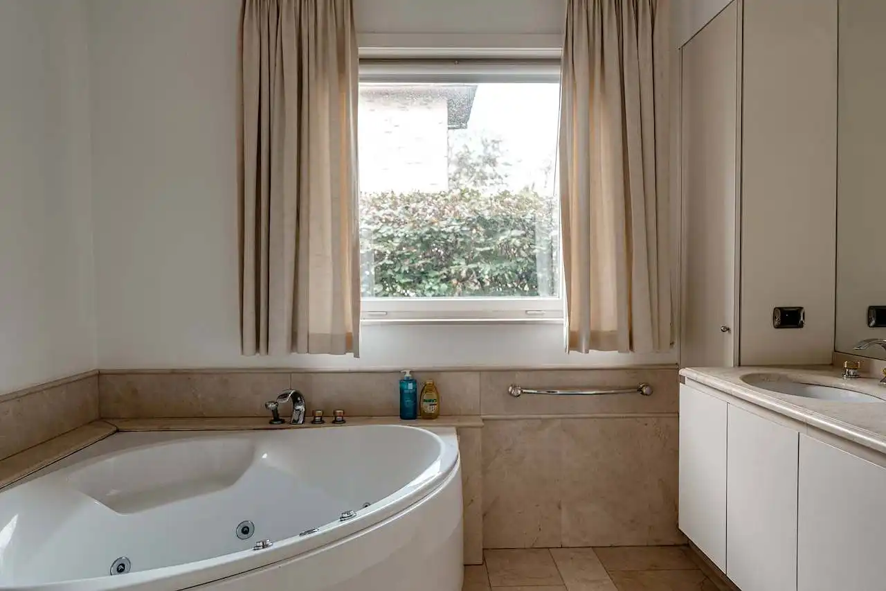 Een plek met charme en rust in een groene setting – welkom in Loppem! foto 22