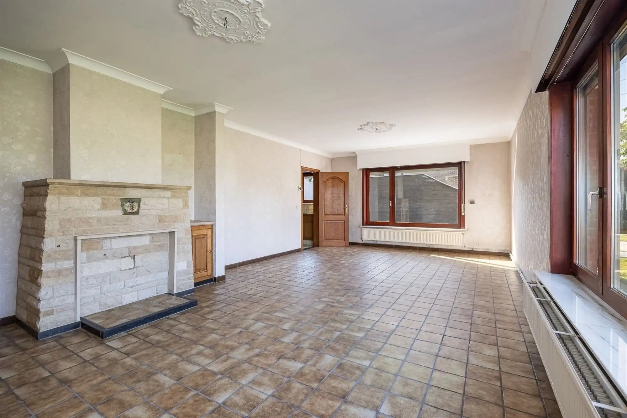 Bungalow op perceel van ca 1824m² in het groen foto 4