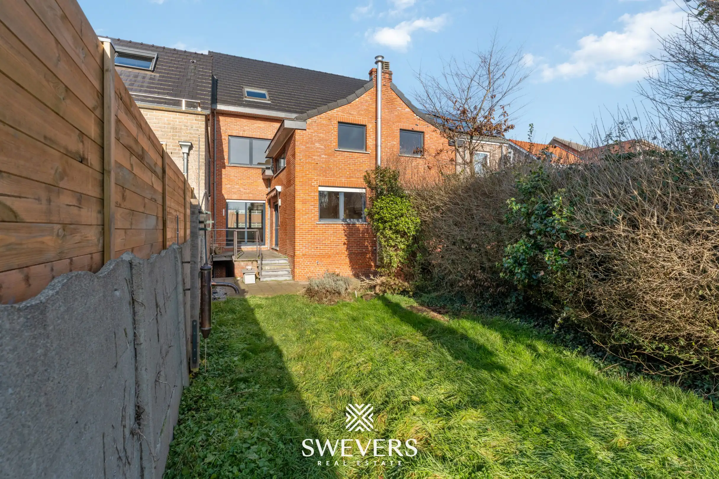 Verrassend ruime gezinswoning: 4 slaapkamers, garage, kelder & zolder foto 23