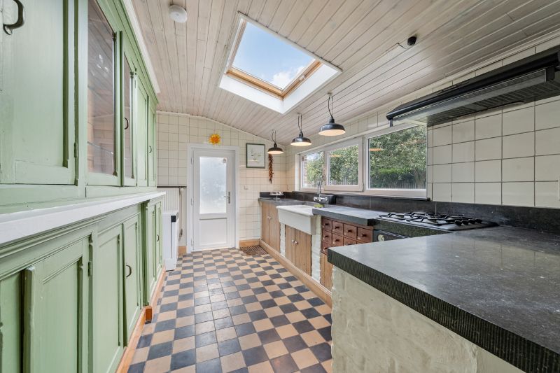 Landelijke woning met schuur op 816m² nabij Knesselare foto 10