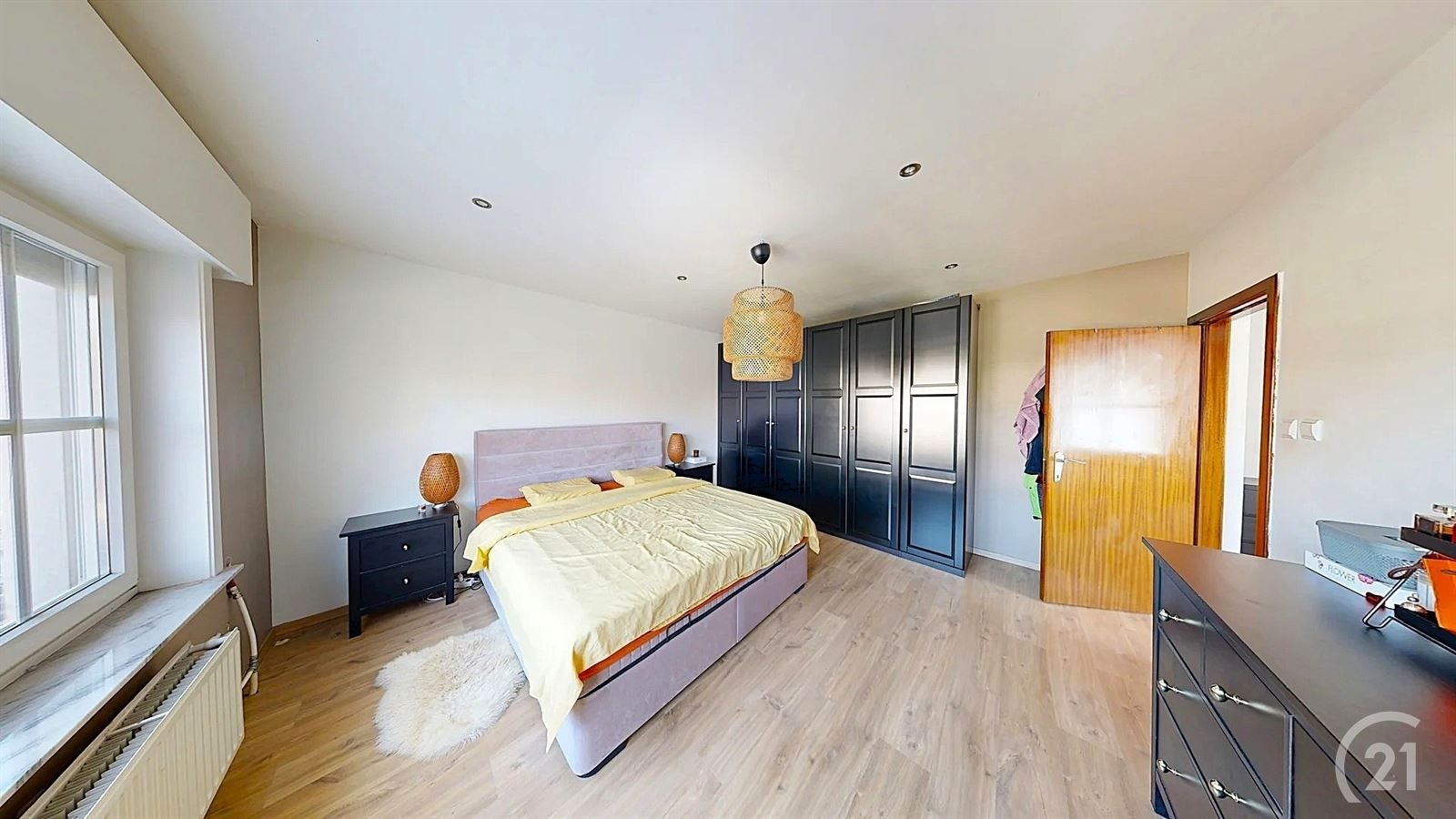 Gerenoveerde woning met tuin en 5 slaapkamers foto 17