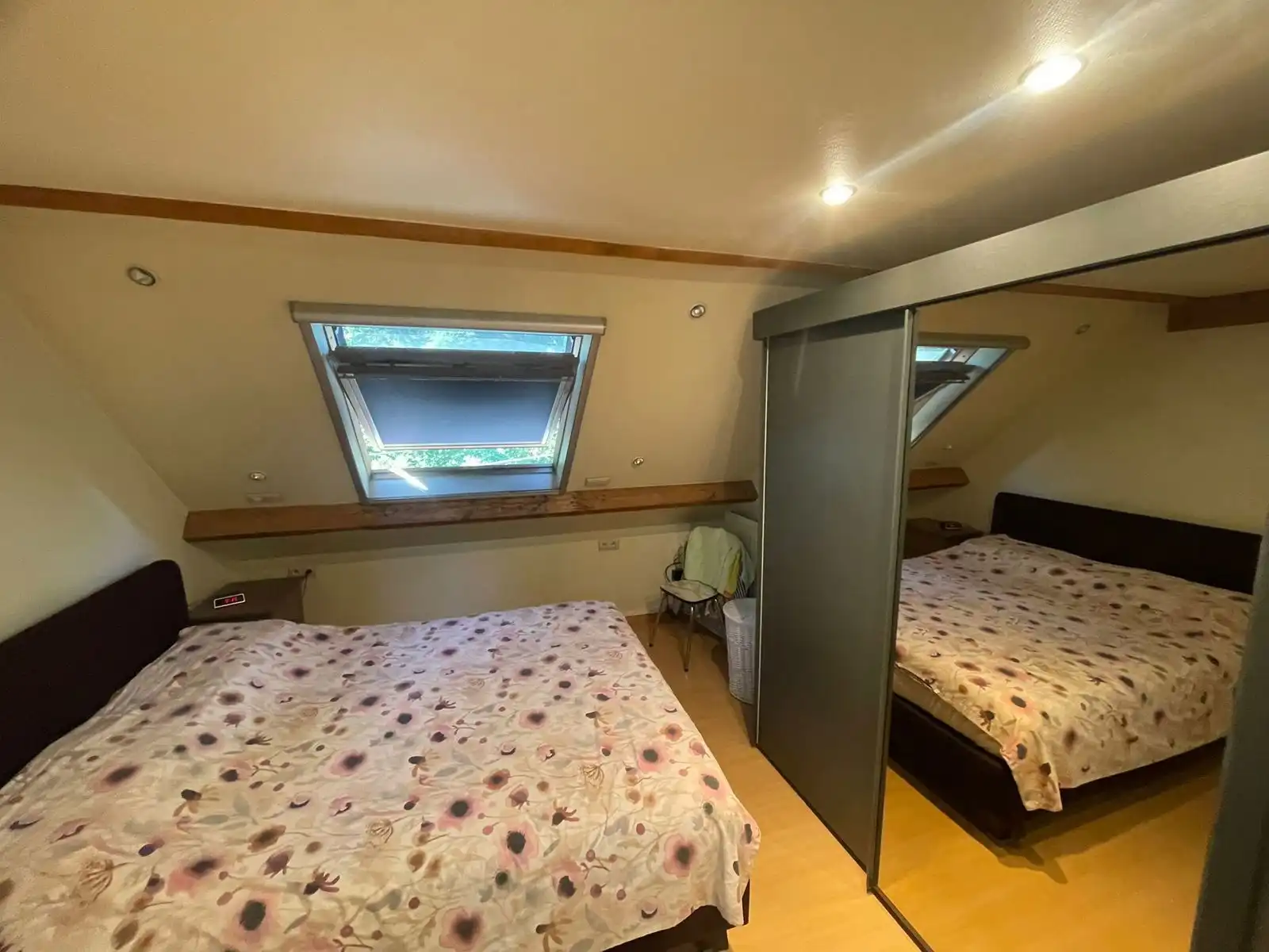 Ruime duplex met 2 terrassen, garage en tuin!! foto 6
