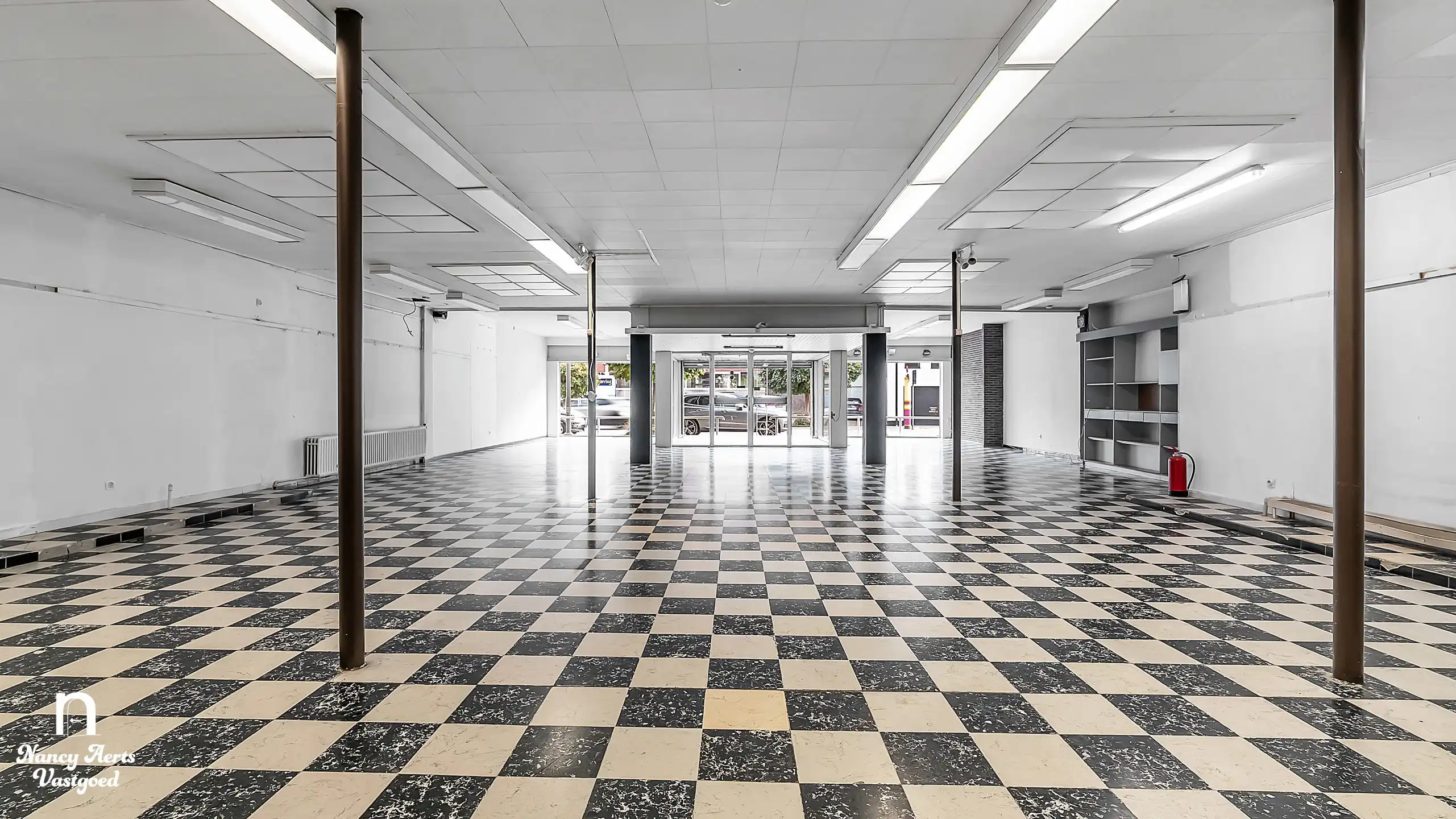Handelspand van 395 m² in het centrum van Beringen foto 10