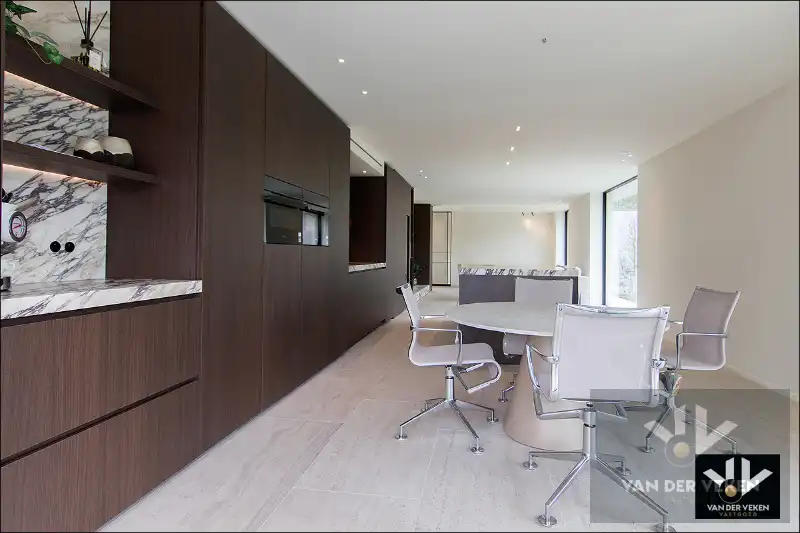 LUXUEUZE VILLA OB OP FIETSAFSTAND VAN HASSELT-CENTRUM foto 9