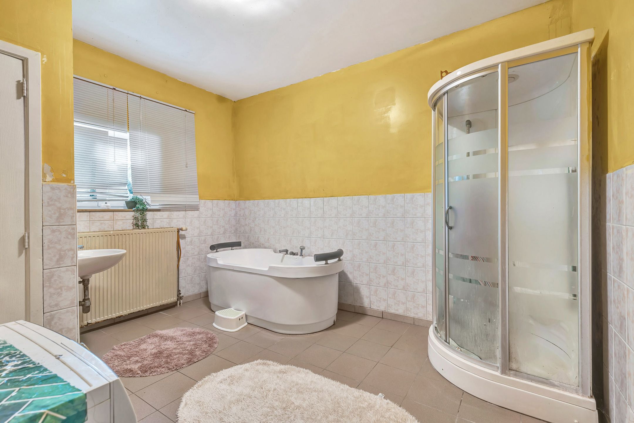 Te renoveren woning op strategische locatie foto 5