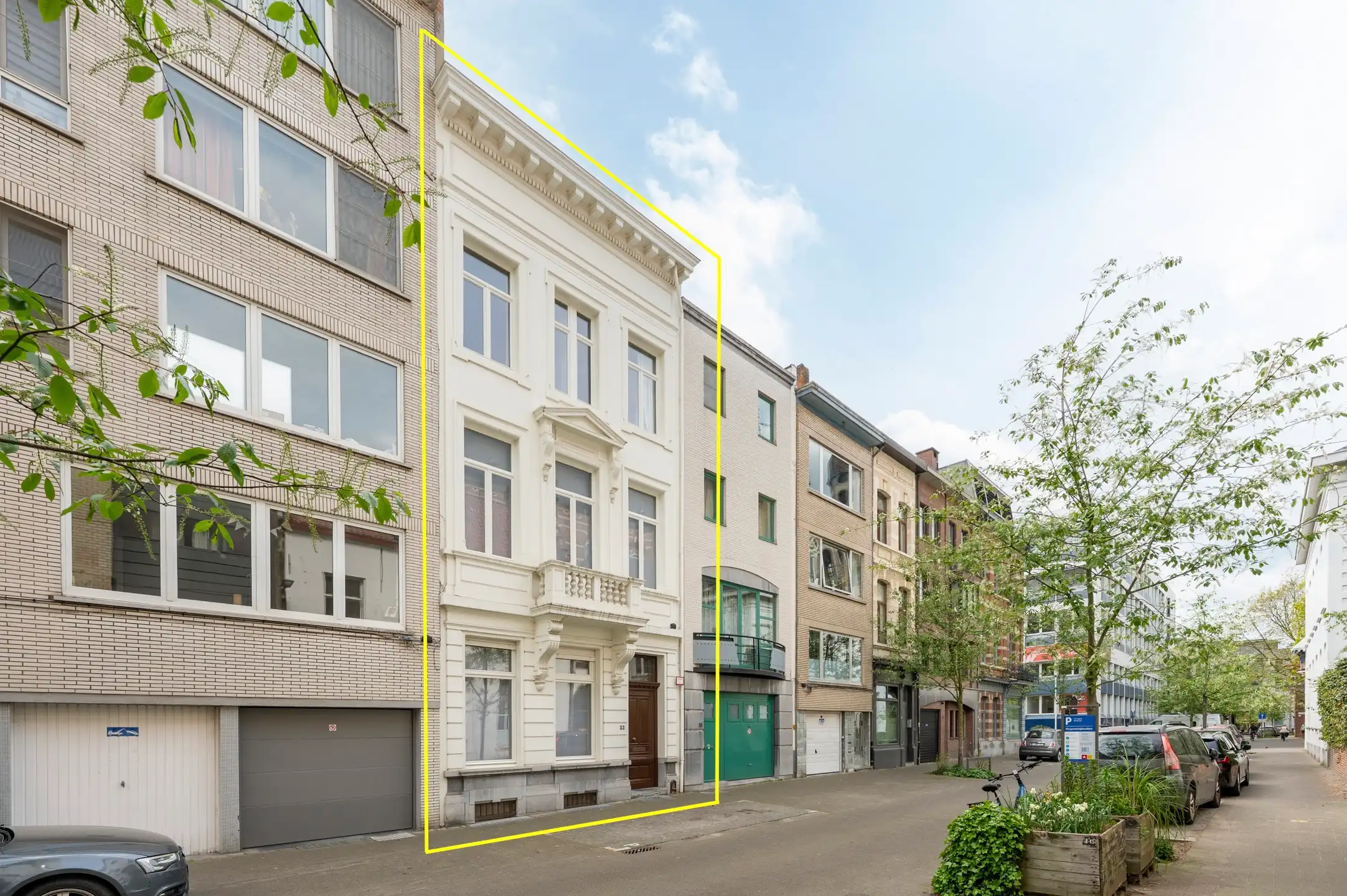 ANTWERPEN SINT-ANDRIES - Herenhuis met stadstuin foto {{pictureIndex}}