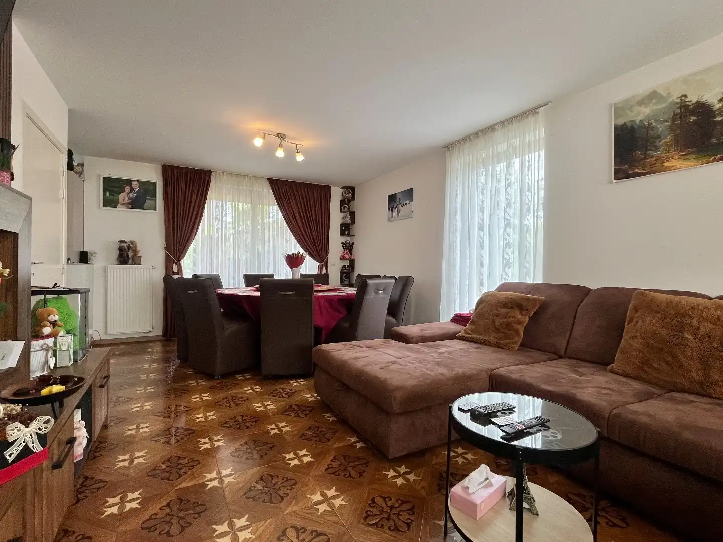 Recente woning te koop in Oostrozebeke met EPC A, 3 slaapkamers, veel parkeergelegenheid op een TOP ligging foto 5