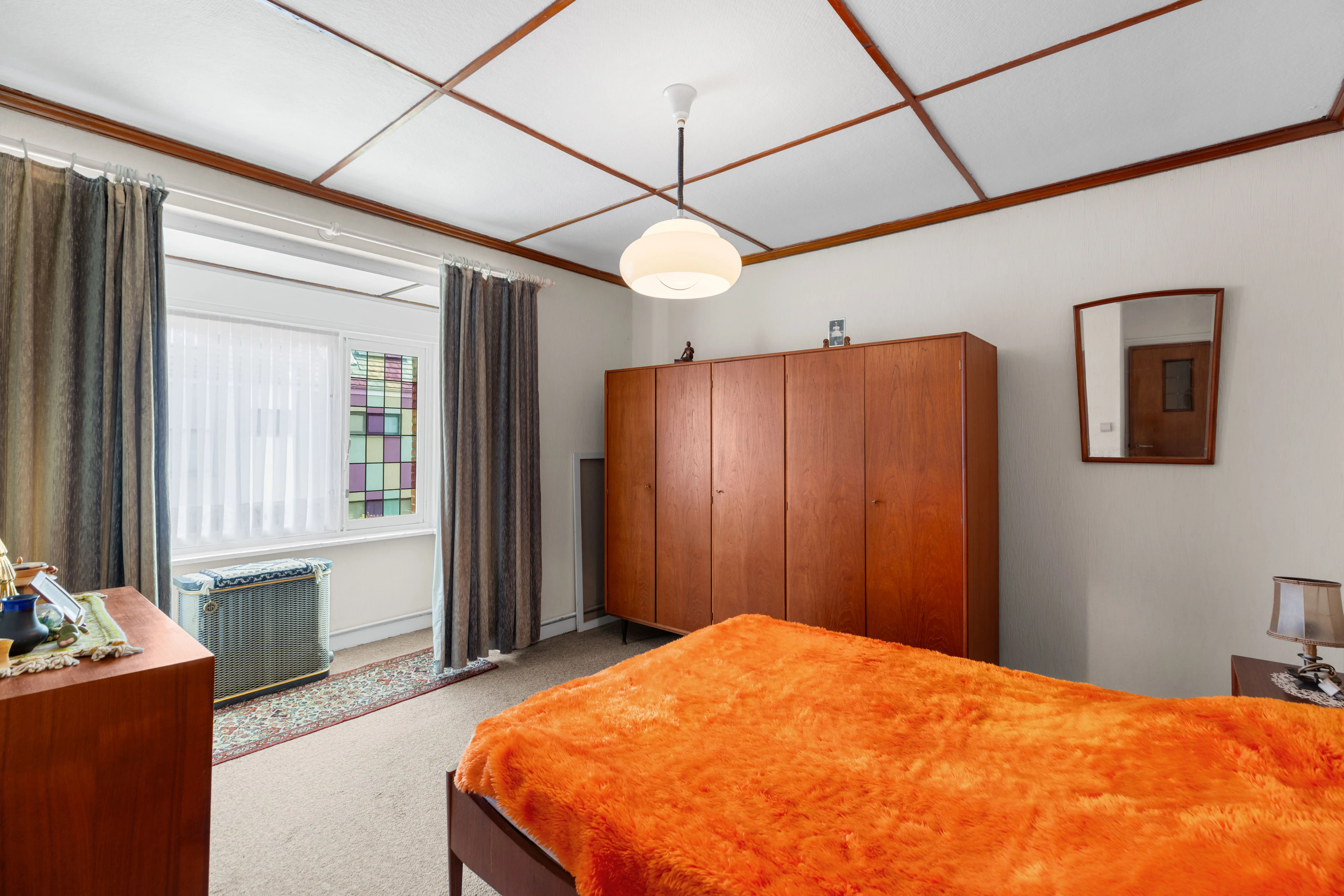 Te renoveren woning met veel potentieel in Sint-Michiels! foto 8