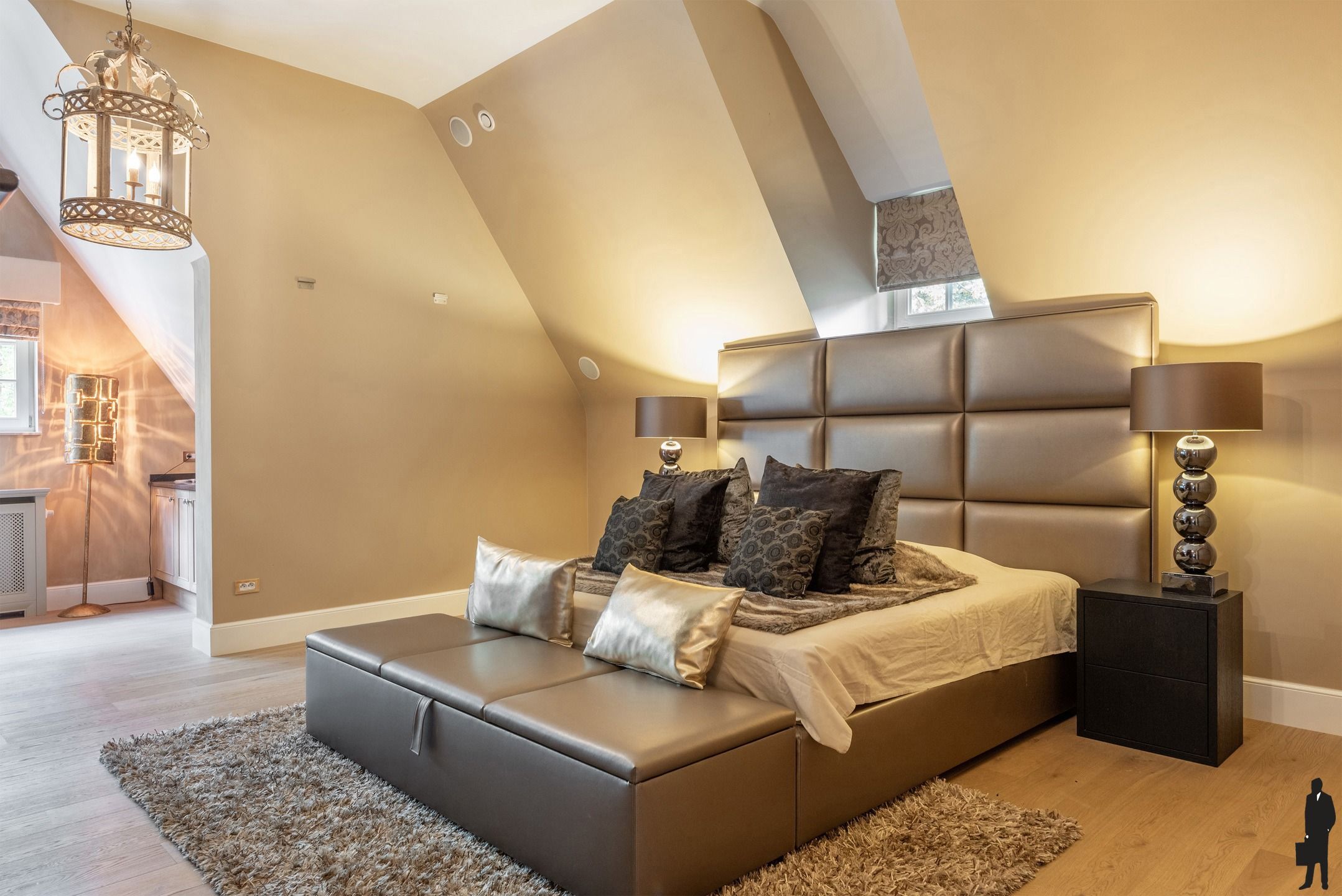 Rietgedekte en tot in de puntjes afgewerkte klassevilla foto 17