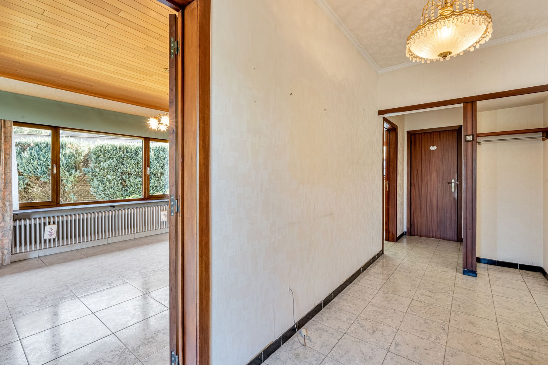 BOTTELARE: te renoveren woning met zuidwest gerichte tuin foto 4