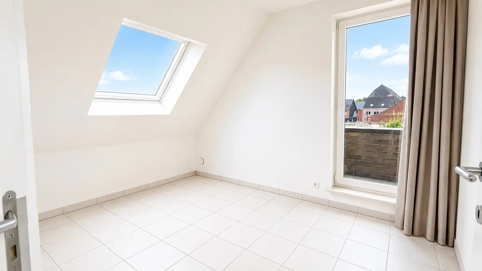 Volledig opgefriste halfopen bebouwing met tuin te Hamme foto 7