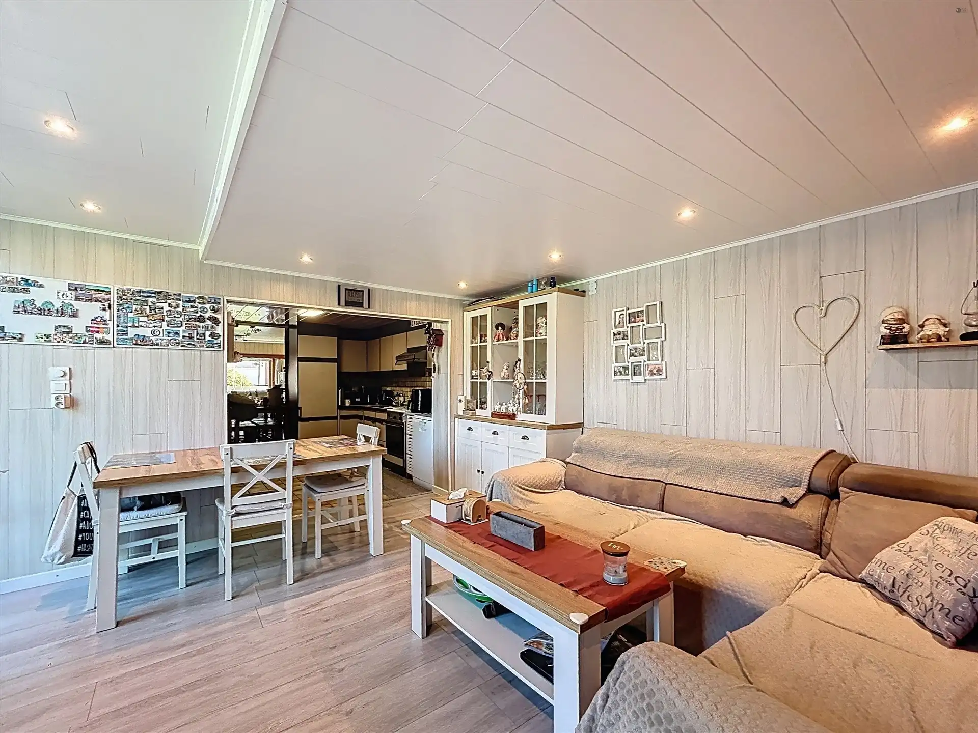 Half open bebouwing met 3 slaapkamers  op perceel van 316m² foto 6