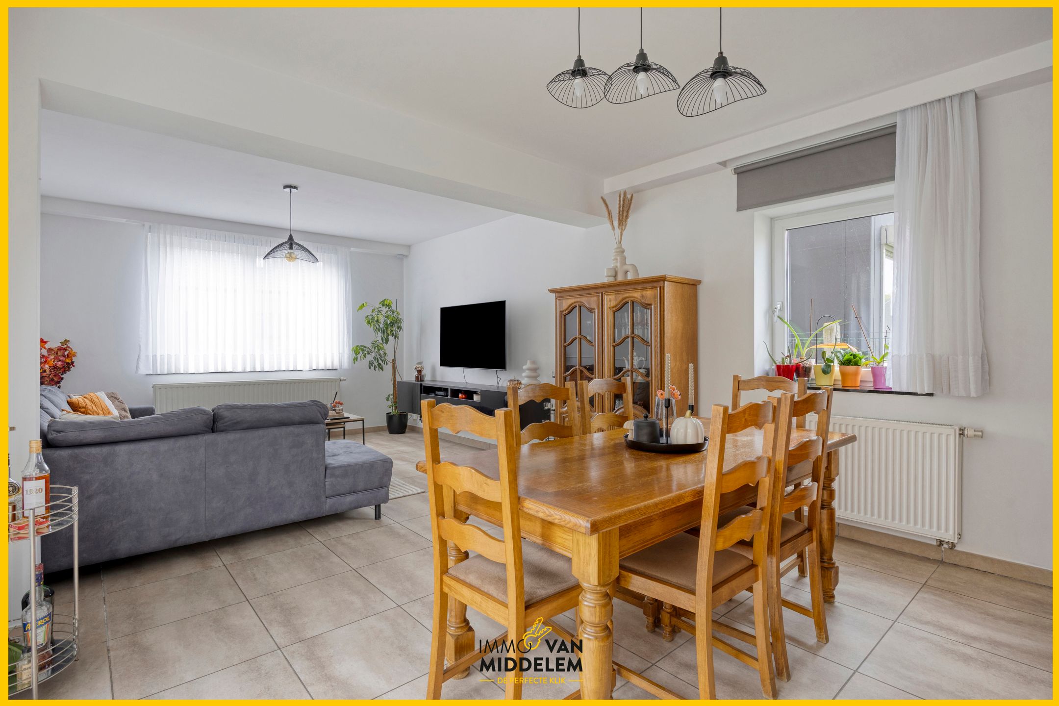 INSTAPKLARE WONING MET 3 KAMERS, TERRAS, TUIN EN GARAGE foto 6