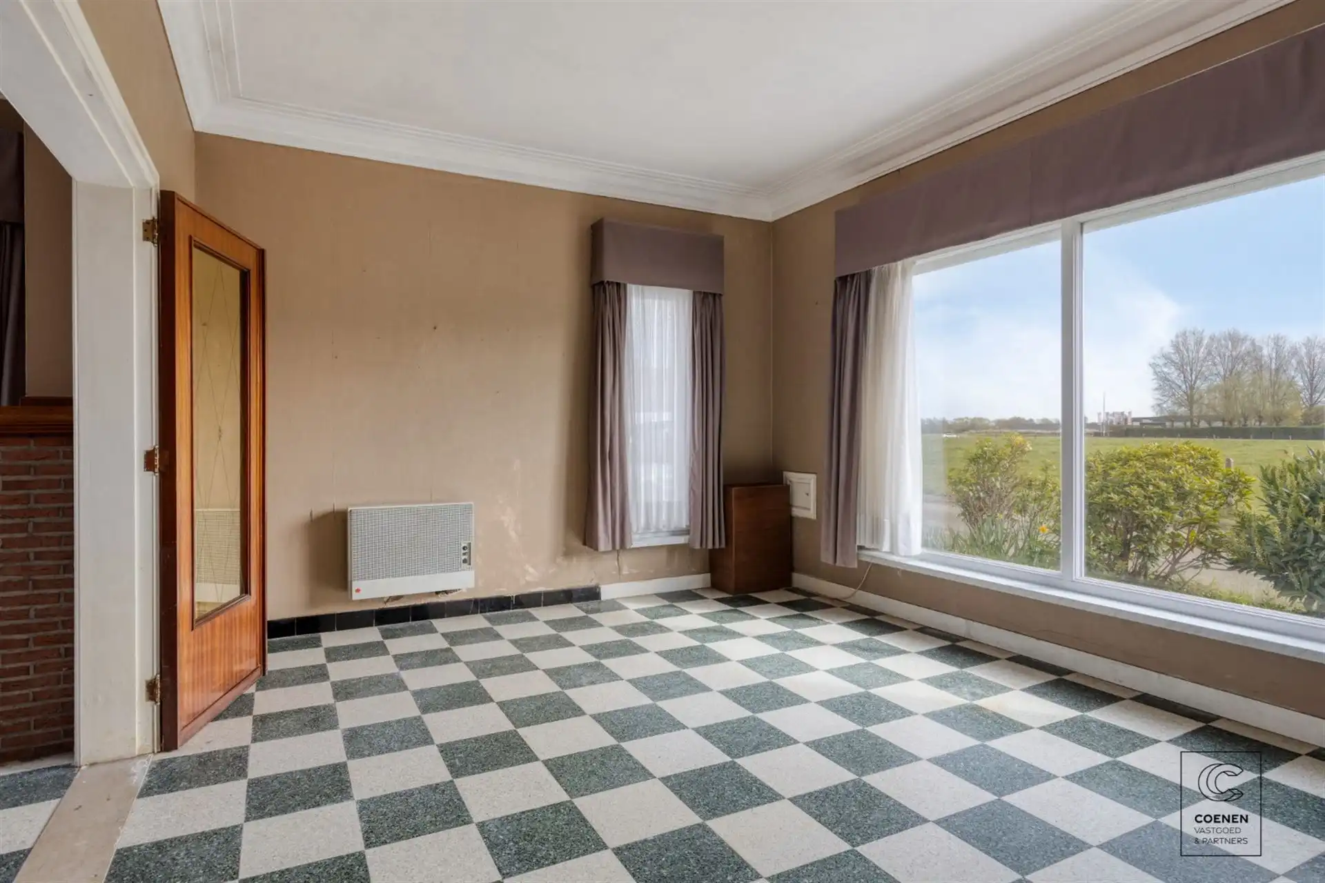 Te renoveren woning met 2 slpk op absolute toplocatie foto 4