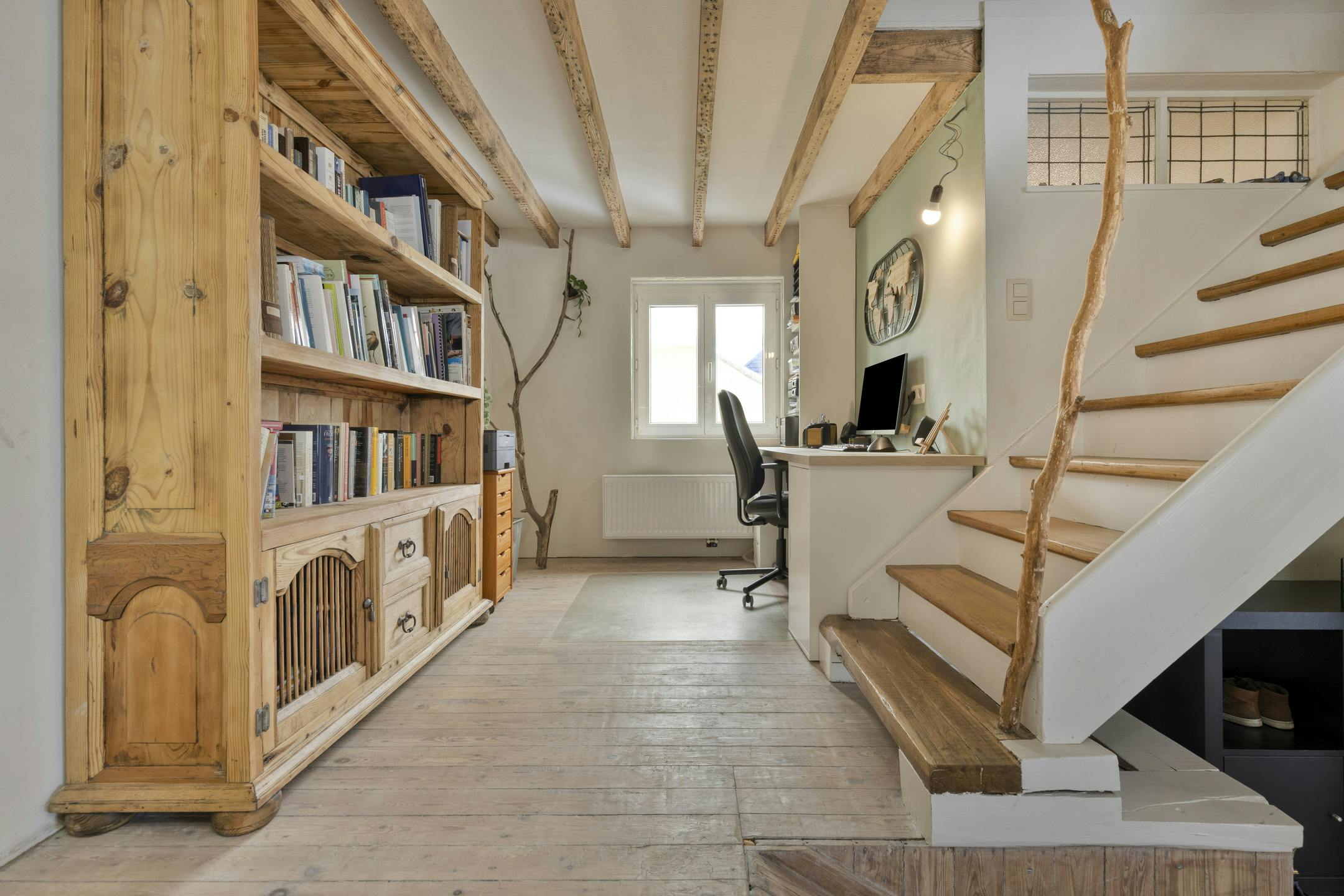 Gerenoveerde woning tegenover de Hoge Blekker duinen foto 9