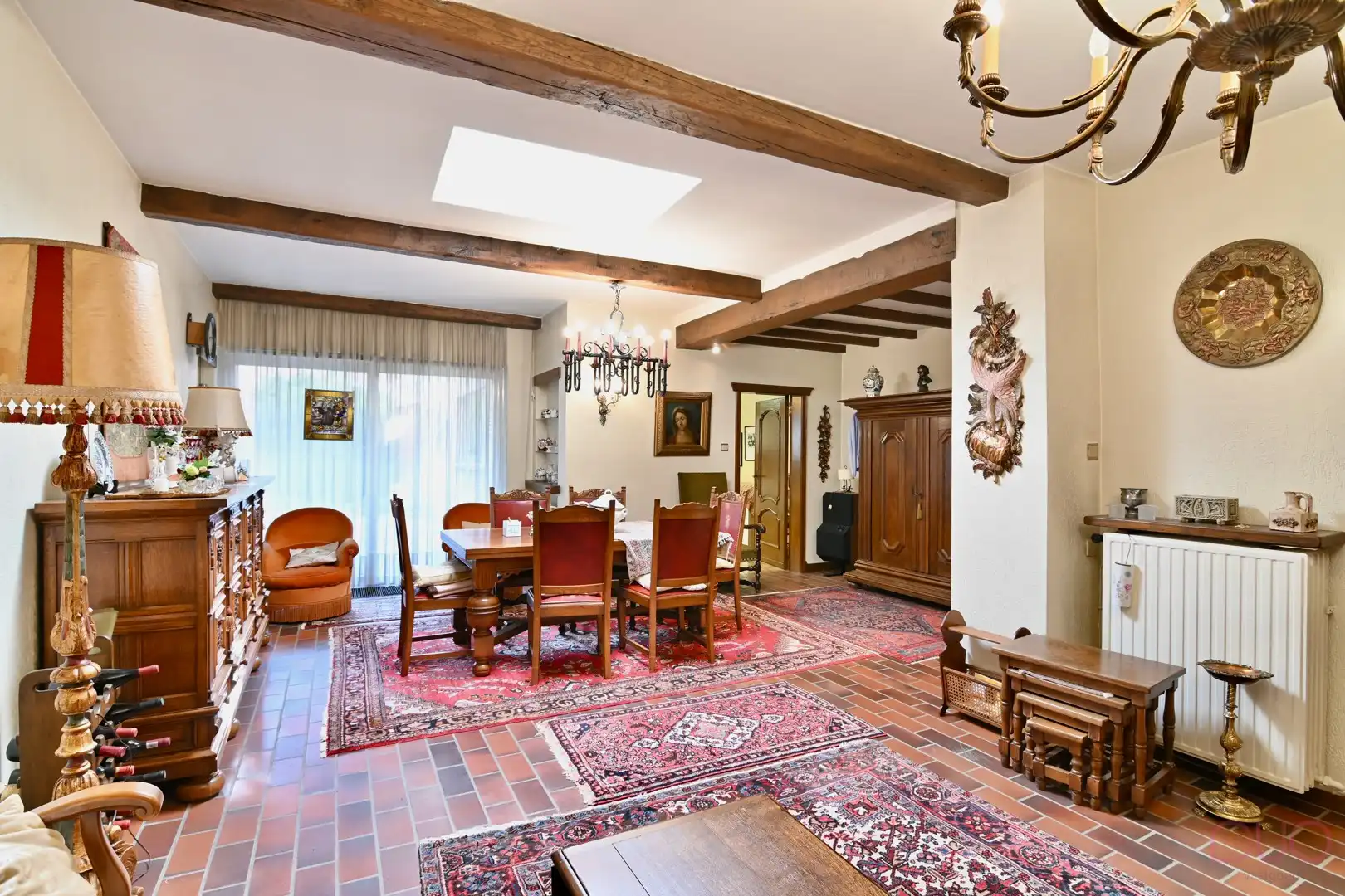 Prachtige herenwoning te renoveren in het hartje van Sint-Truiden met 6 slaapkamers en garage van 62m2 foto 3