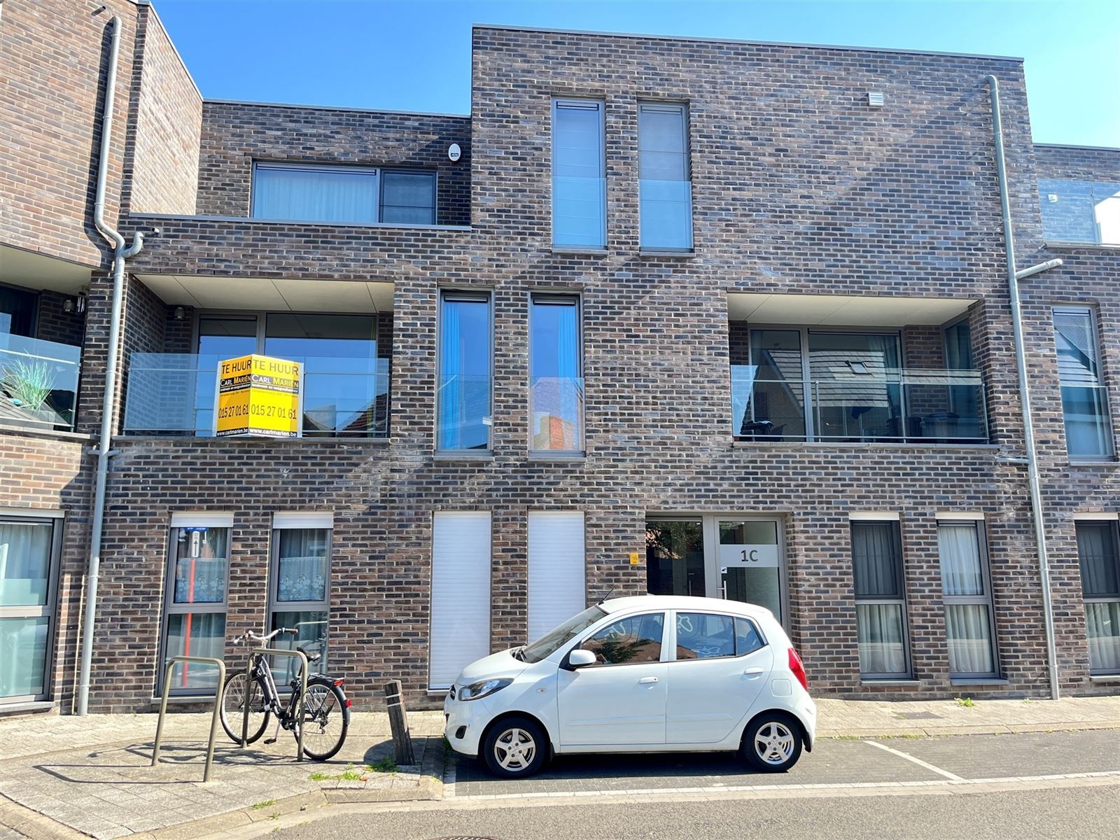 Appartement foto {{pictureIndex}}