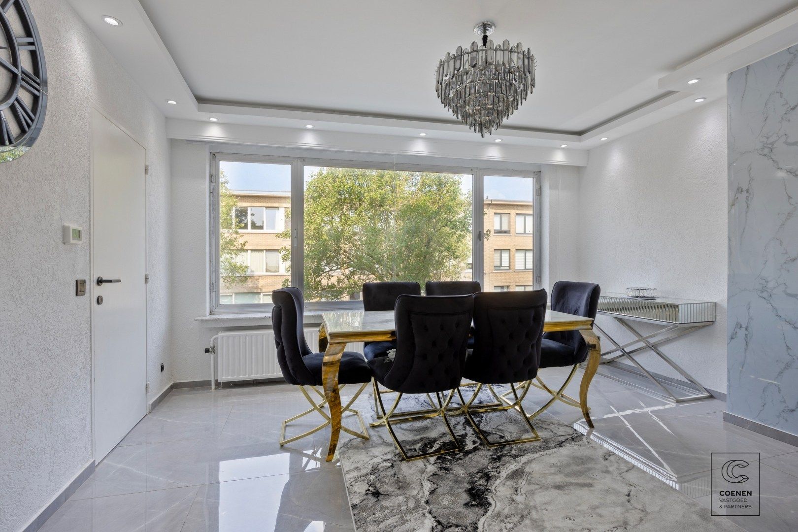 Instapklaar appartement van 100 m² en twee slaapkamers te Borsbeek! foto 4